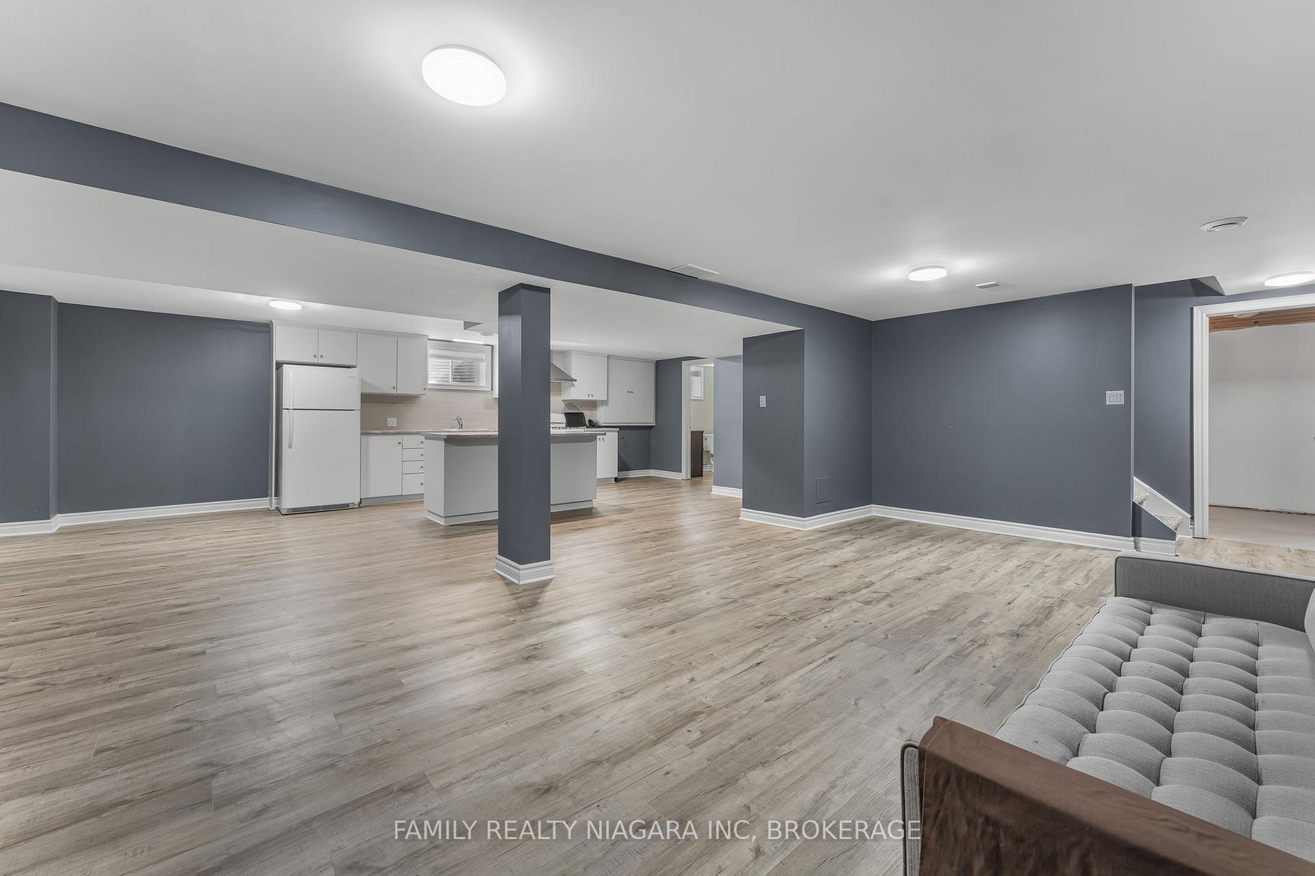 Photo 20 of 2715 Portage Road, Niagara Falls, Church's Lane — HOMEH