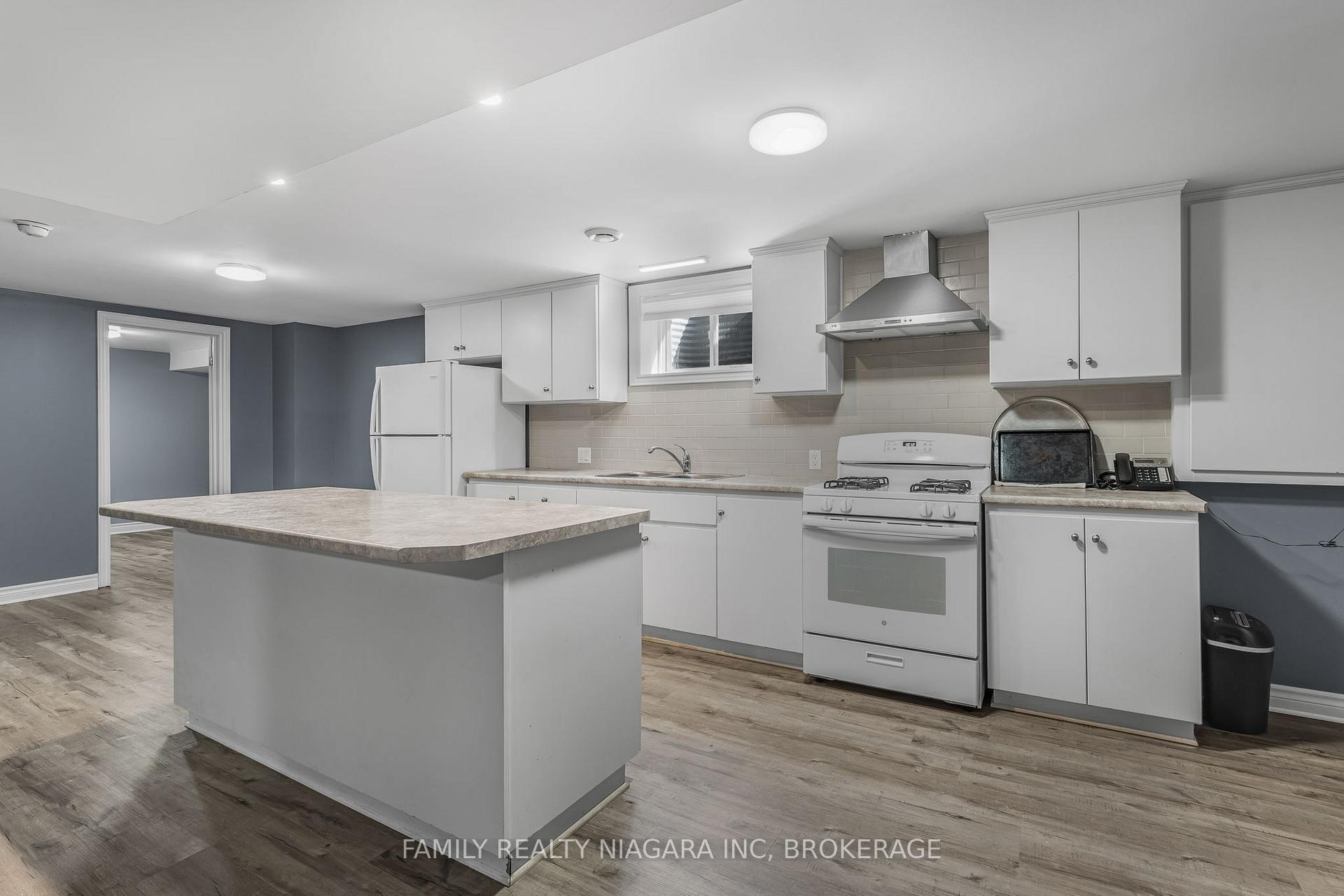 Photo 24 of 2715 Portage Road, Niagara Falls, Church's Lane — HOMEH
