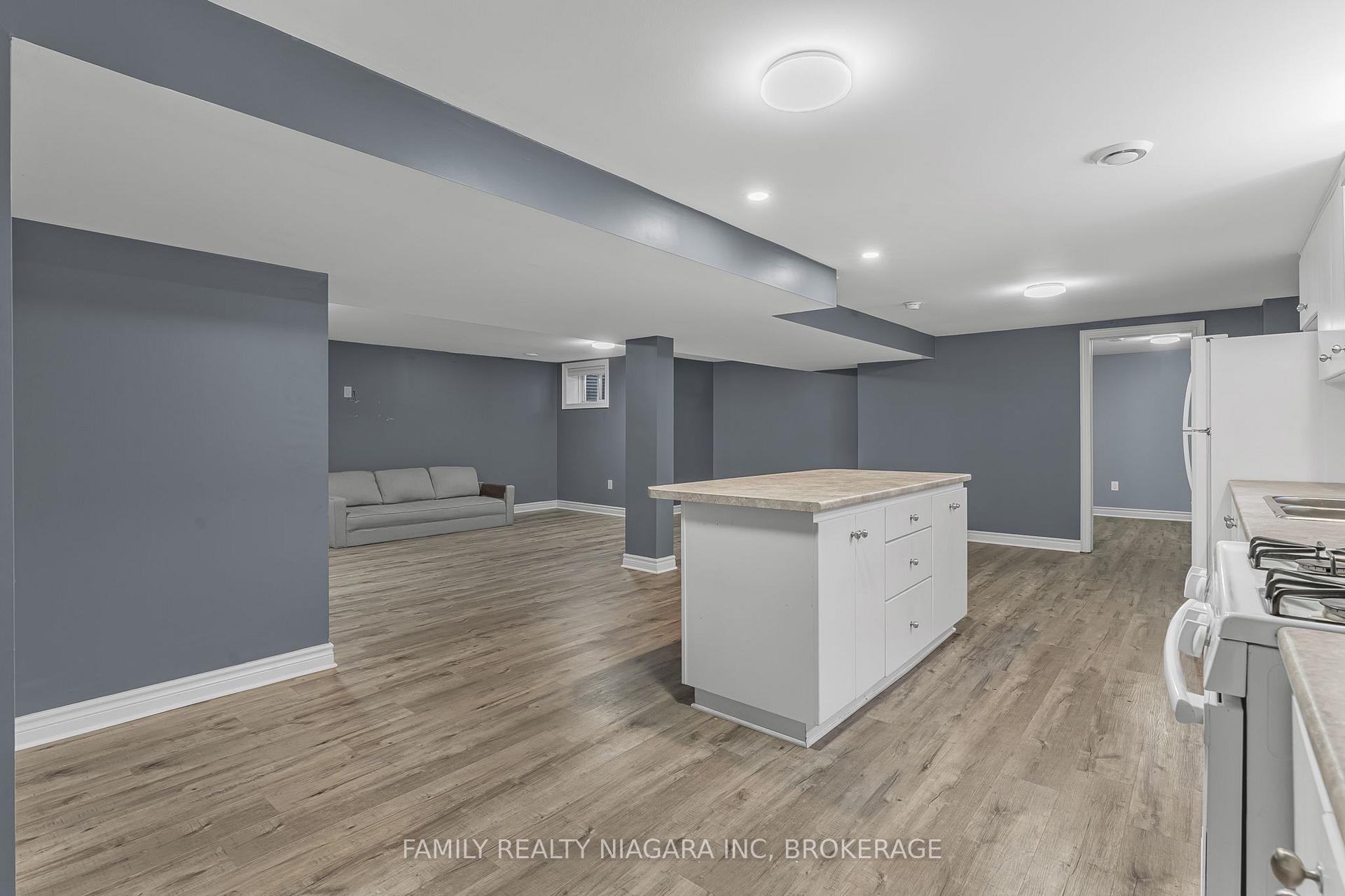 Photo 27 of 2715 Portage Road, Niagara Falls, Church's Lane — HOMEH