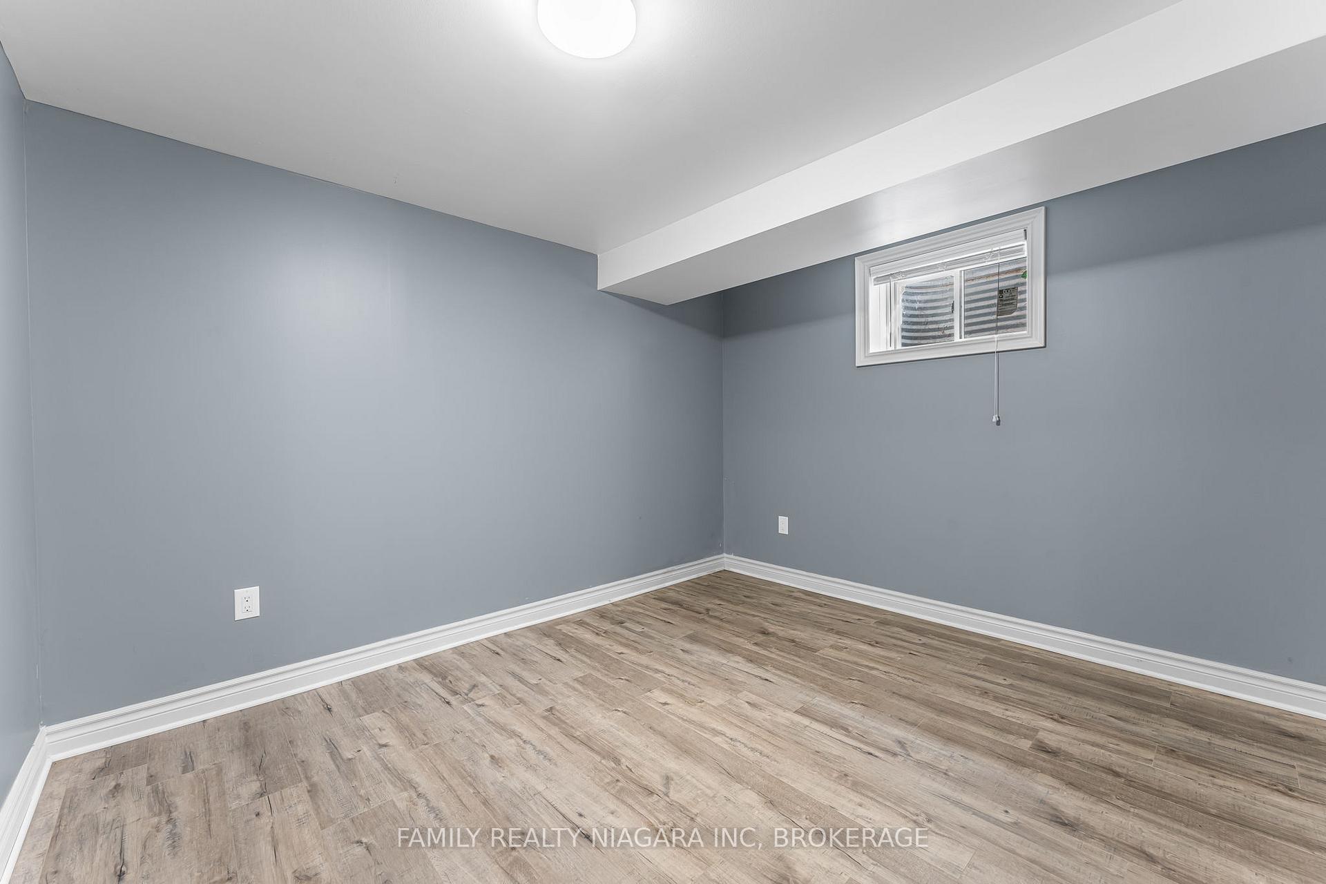 Photo 28 of 2715 Portage Road, Niagara Falls, Church's Lane — HOMEH