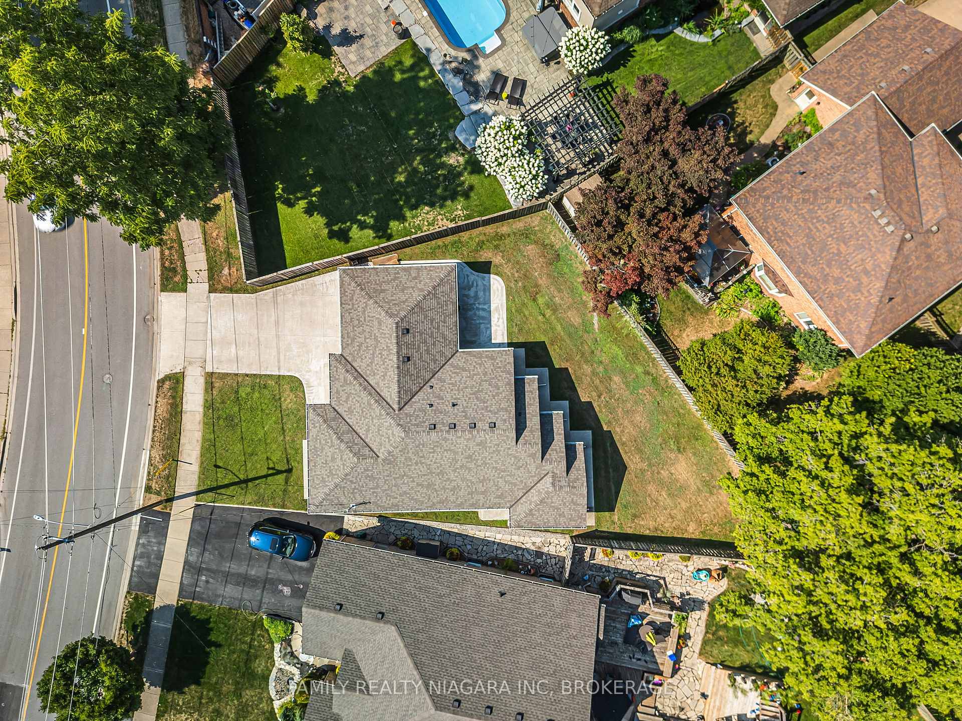 Photo 35 of 2715 Portage Road, Niagara Falls, Church's Lane — HOMEH