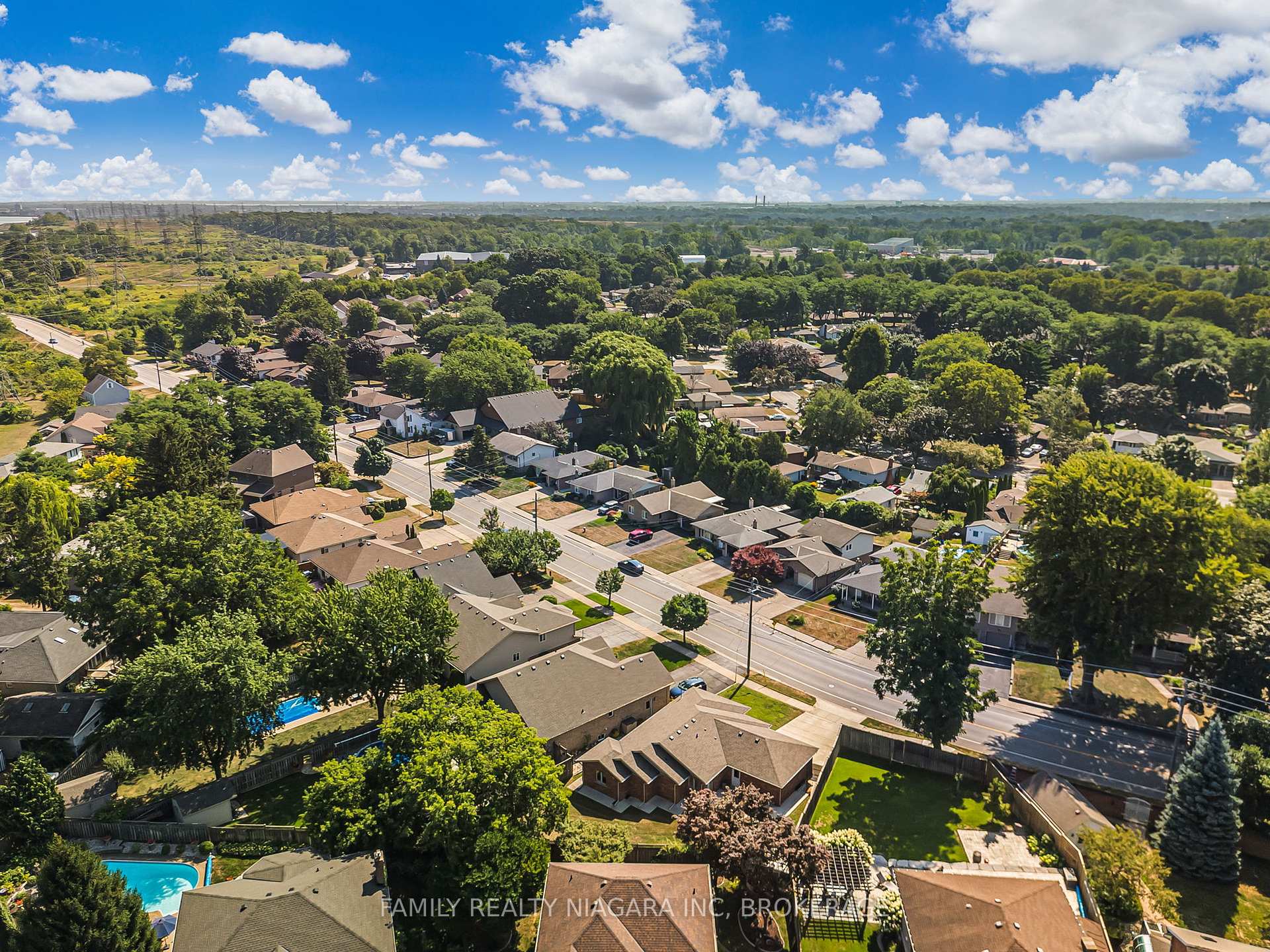 Photo 38 of 2715 Portage Road, Niagara Falls, Church's Lane — HOMEH