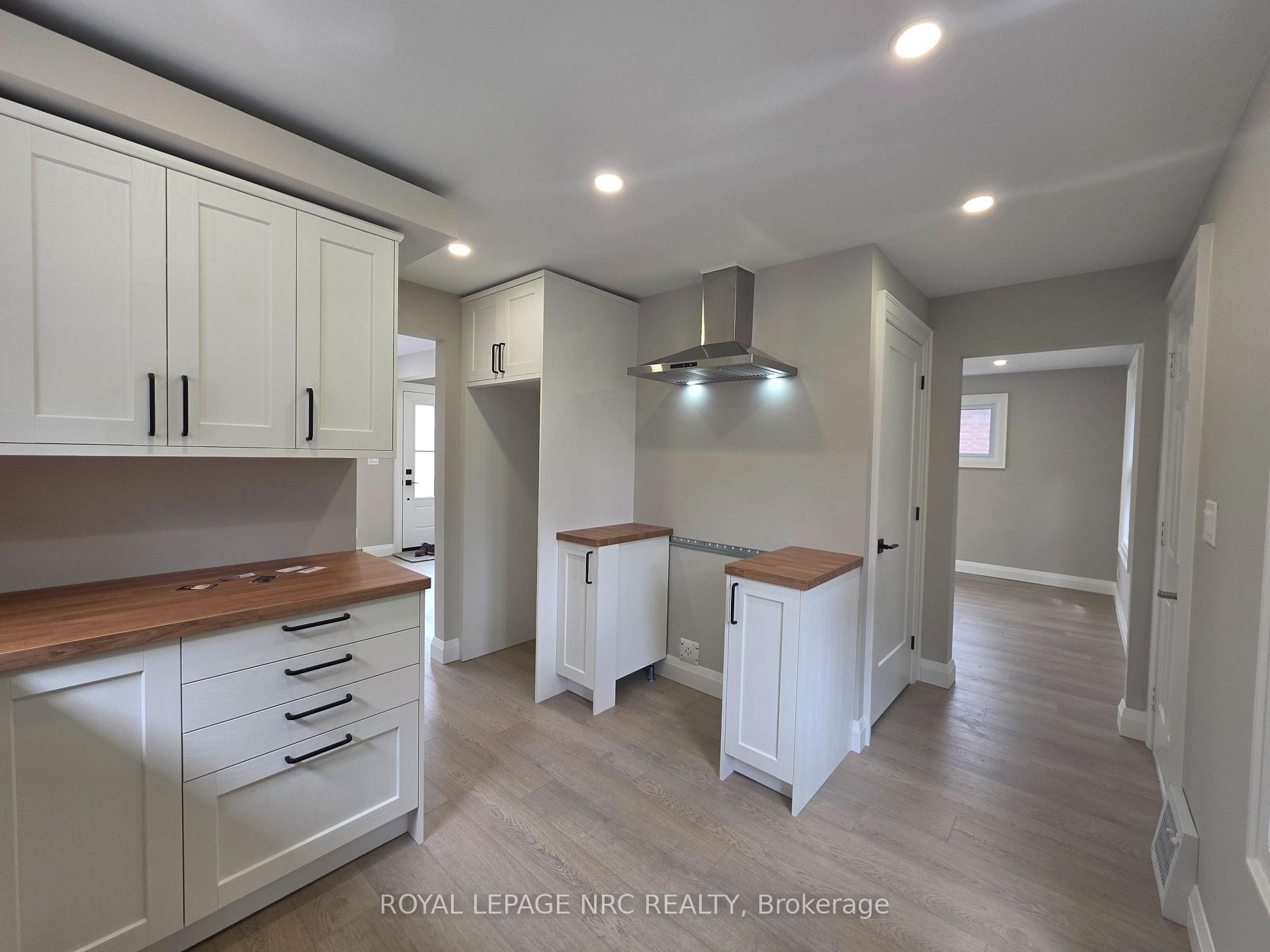 Photo 8 of 6486 Culp Street, Niagara Falls, Dorchester — HOMEH