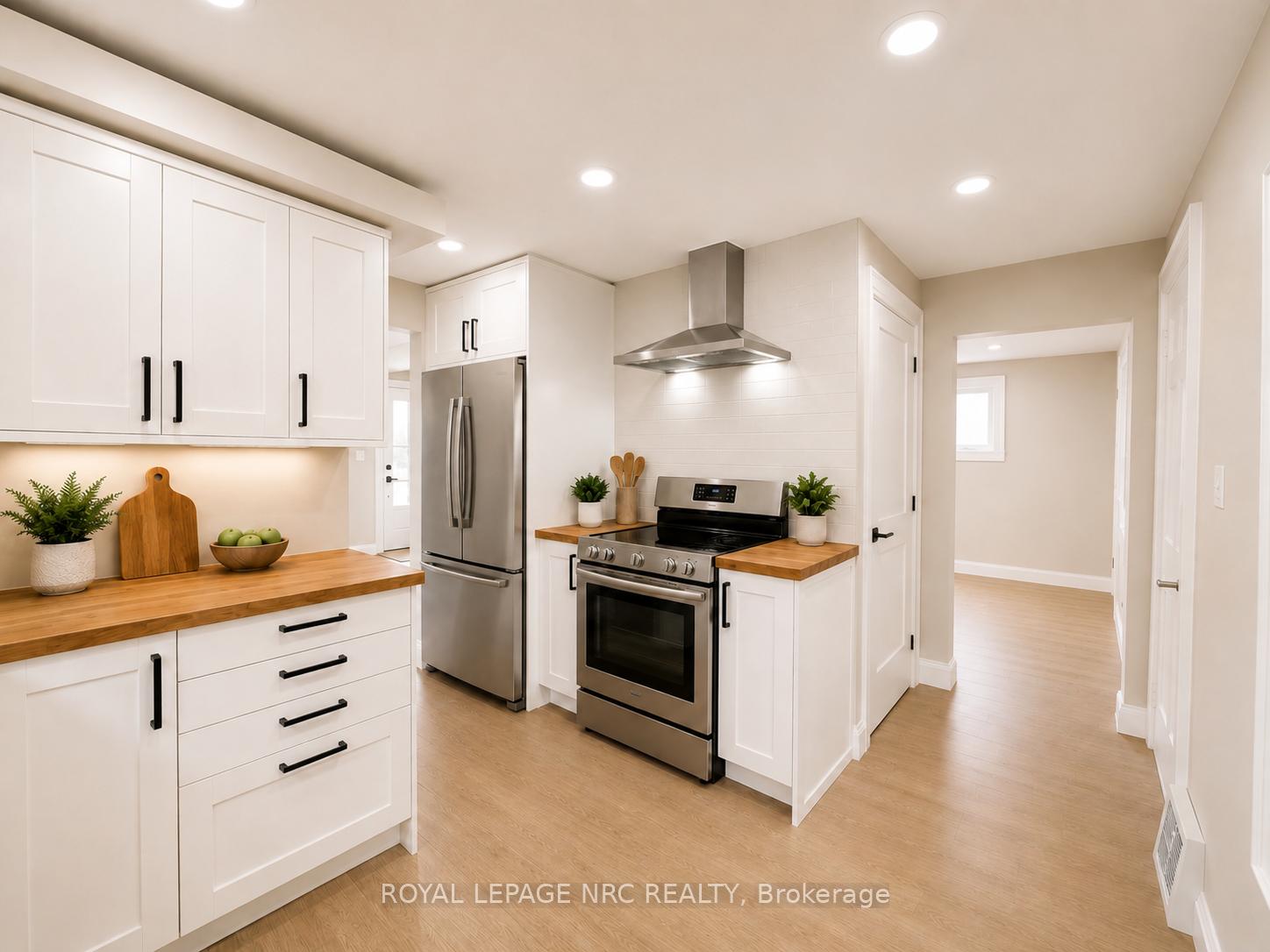 Photo 9 of 6486 Culp Street, Niagara Falls, Dorchester — HOMEH
