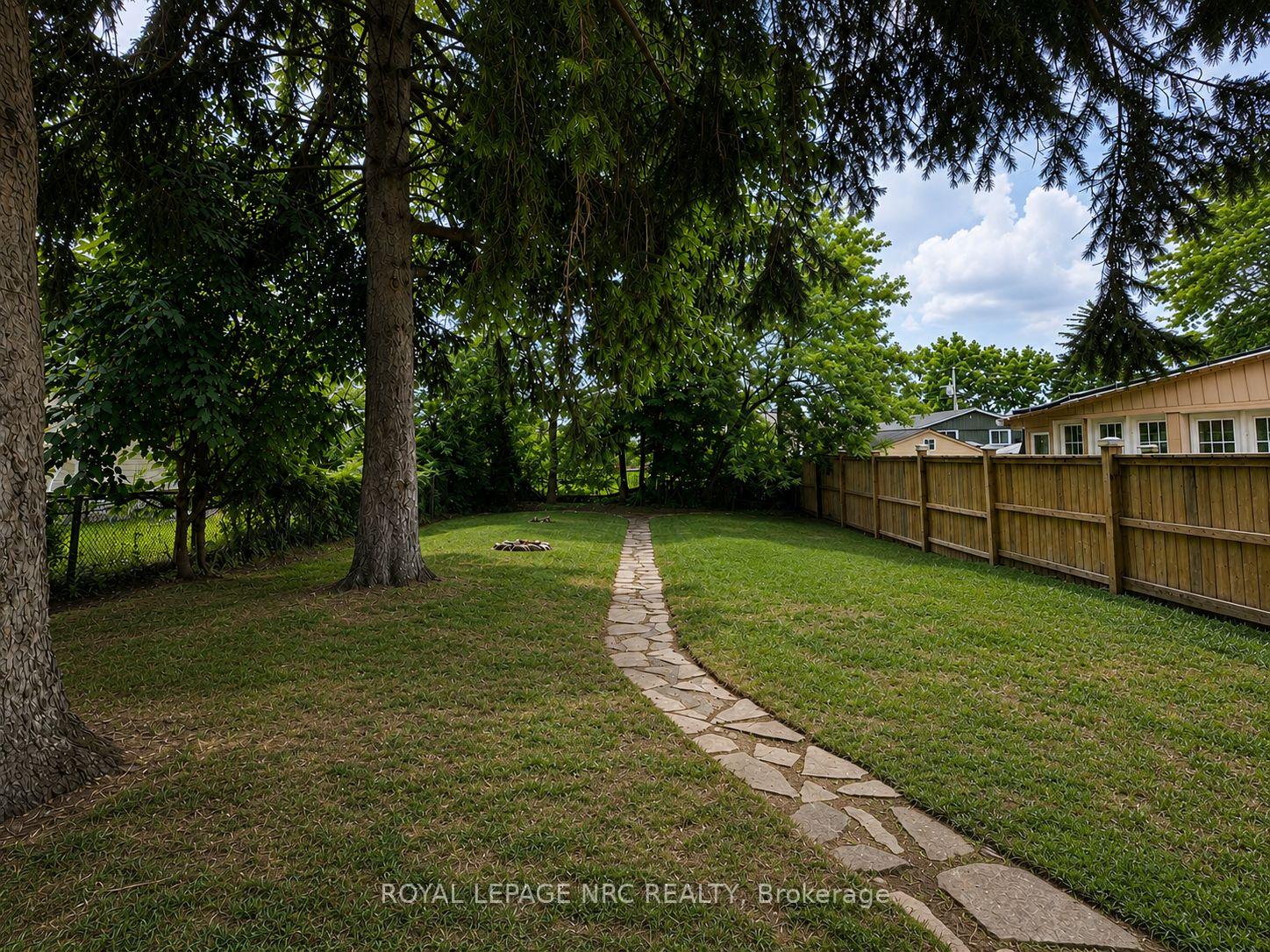 Photo 26 of 6486 Culp Street, Niagara Falls, Dorchester — HOMEH