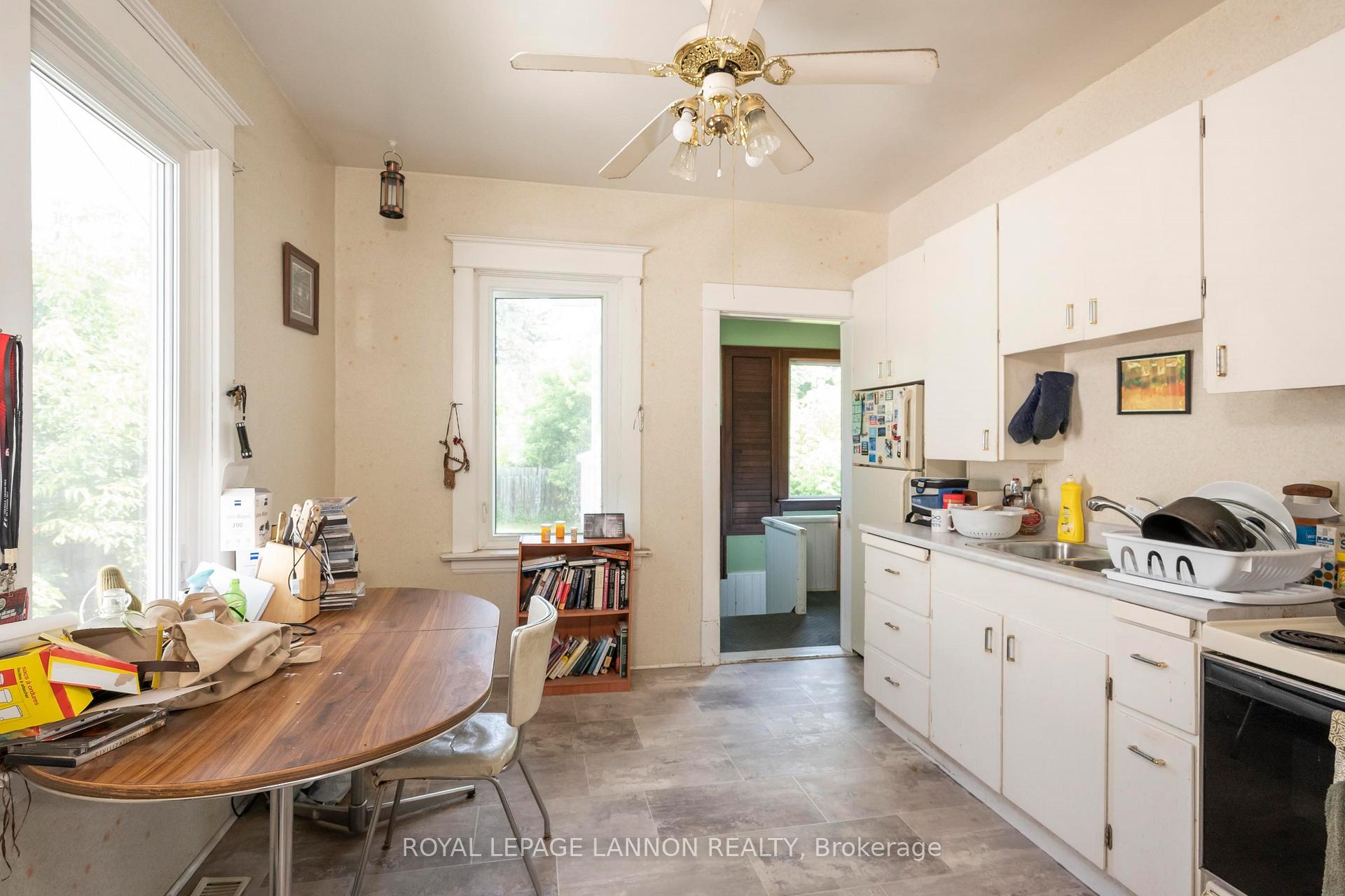 Photo 10 of 337 Heron Street, Thunder Bay, East End — HOMEH