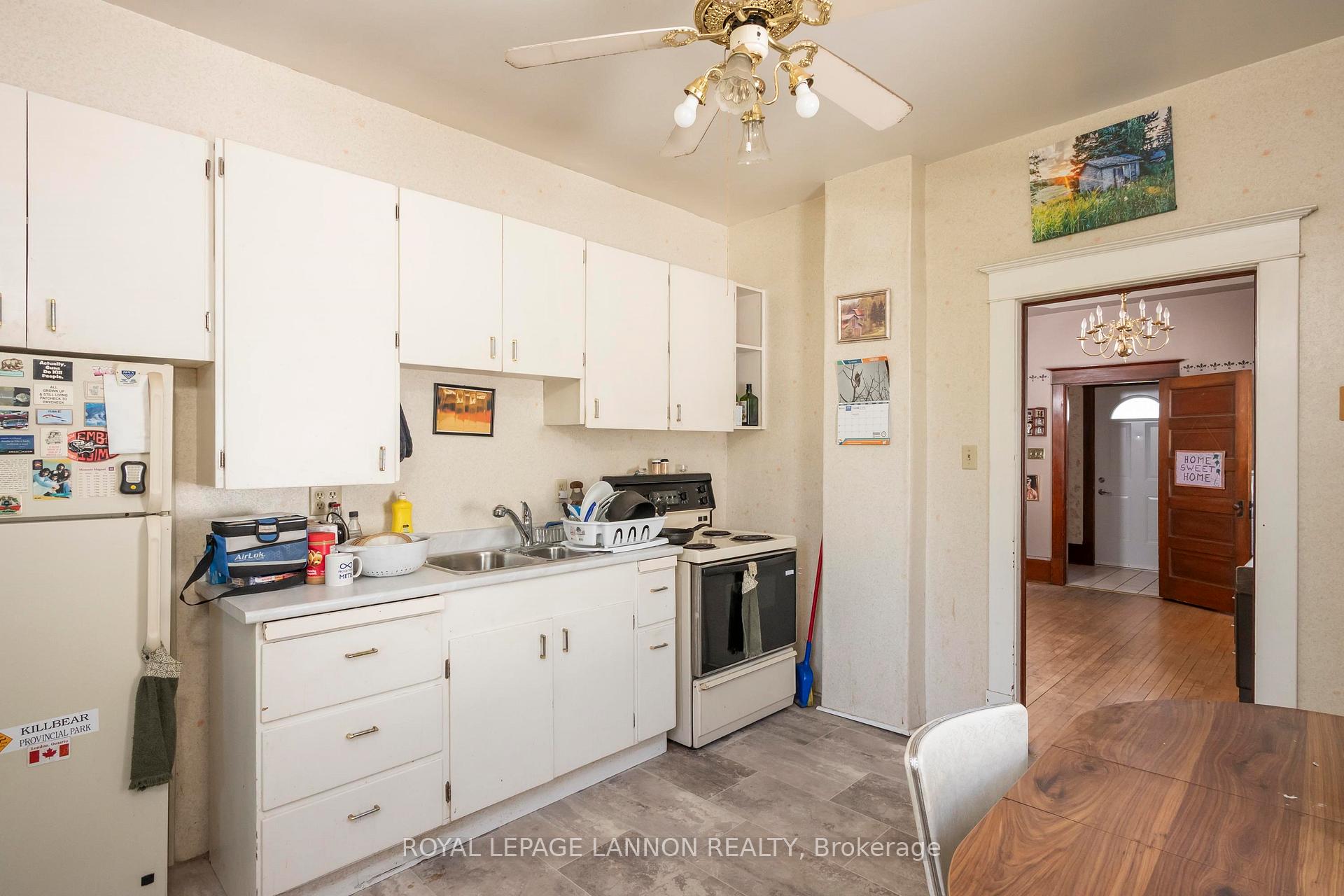 Photo 12 of 337 Heron Street, Thunder Bay, East End — HOMEH