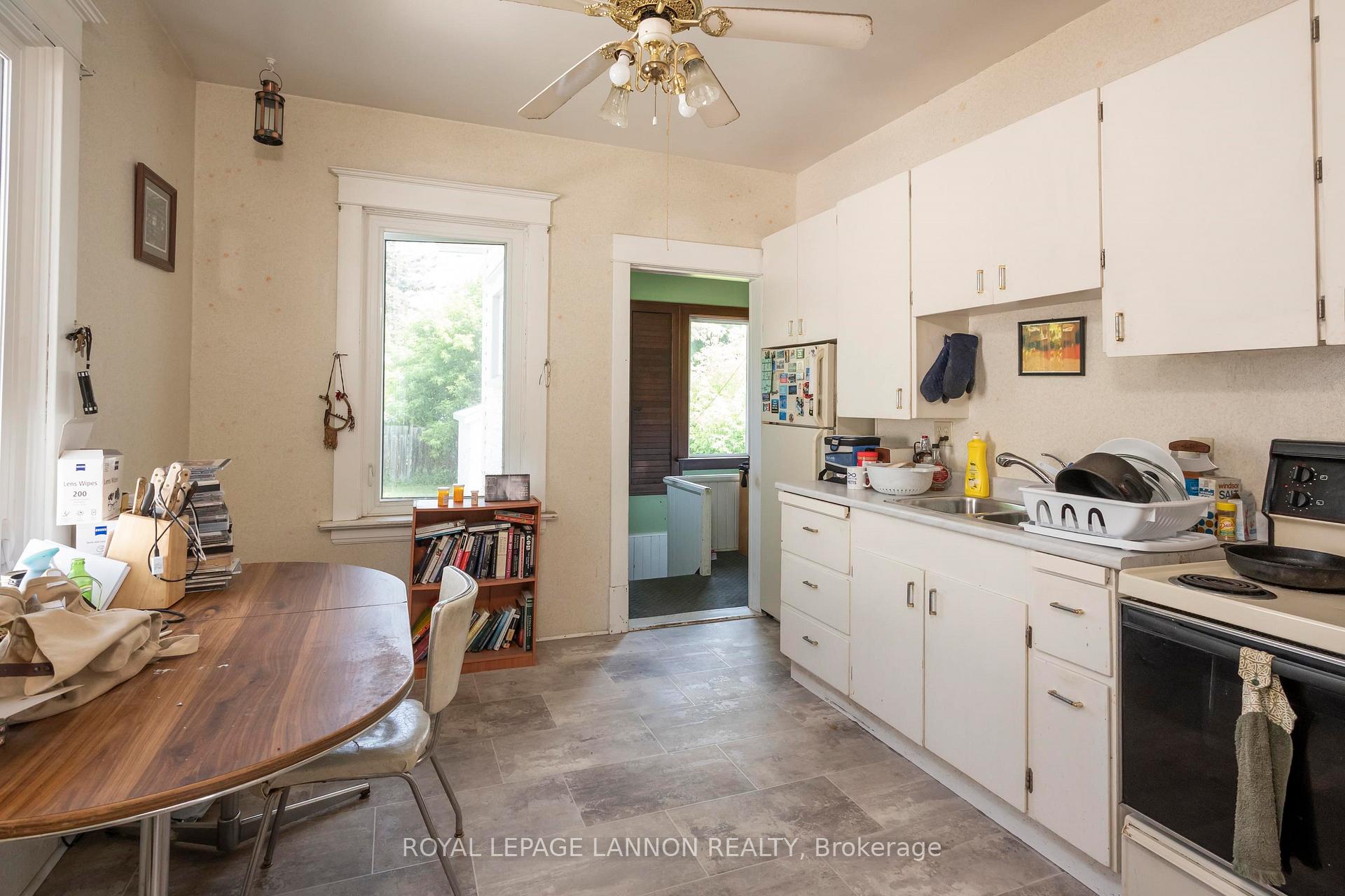 Photo 14 of 337 Heron Street, Thunder Bay, East End — HOMEH