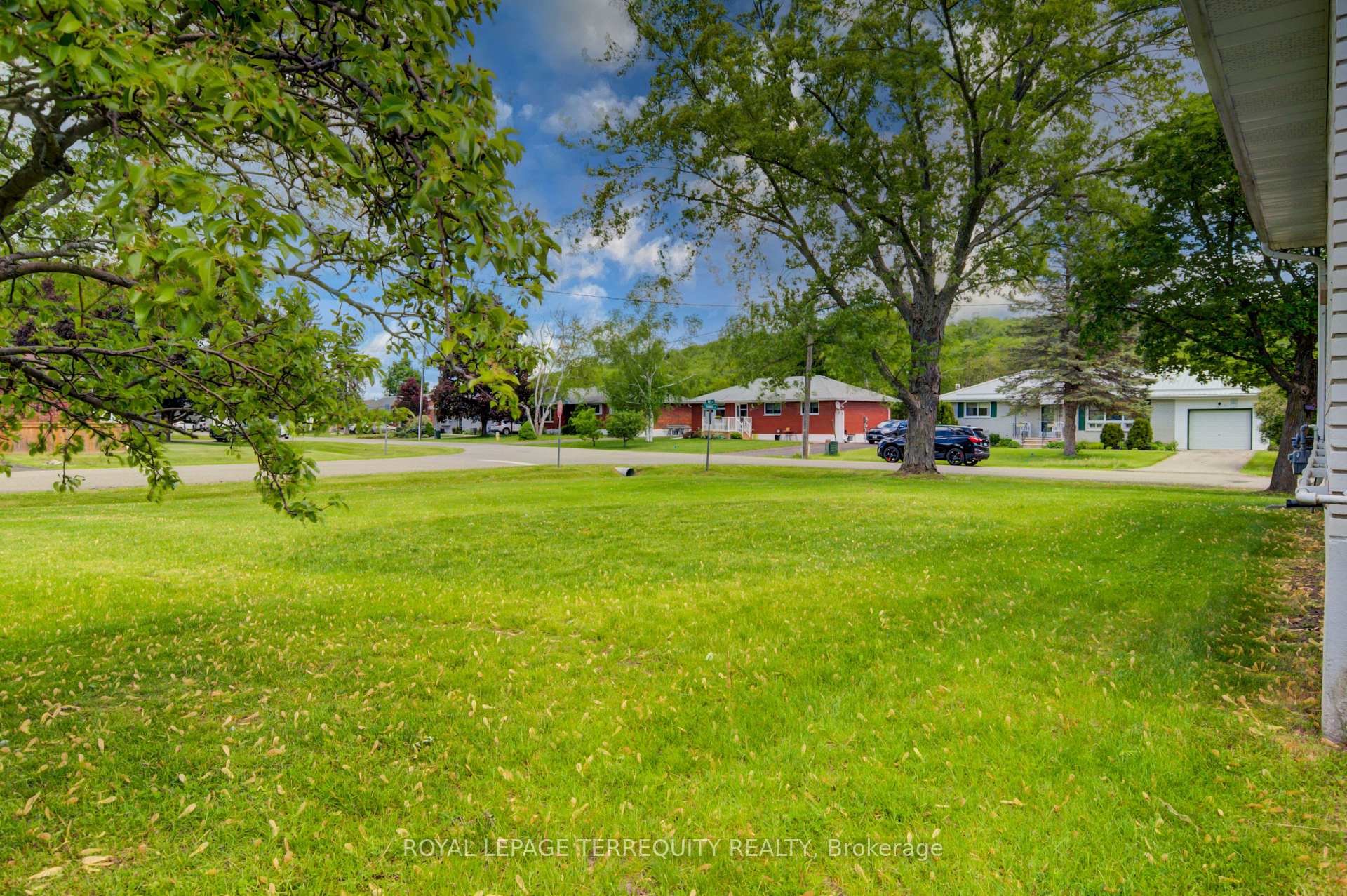 Photo 41 of 35 Tanner Road, Trent Hills, Campbellford — HOMEH