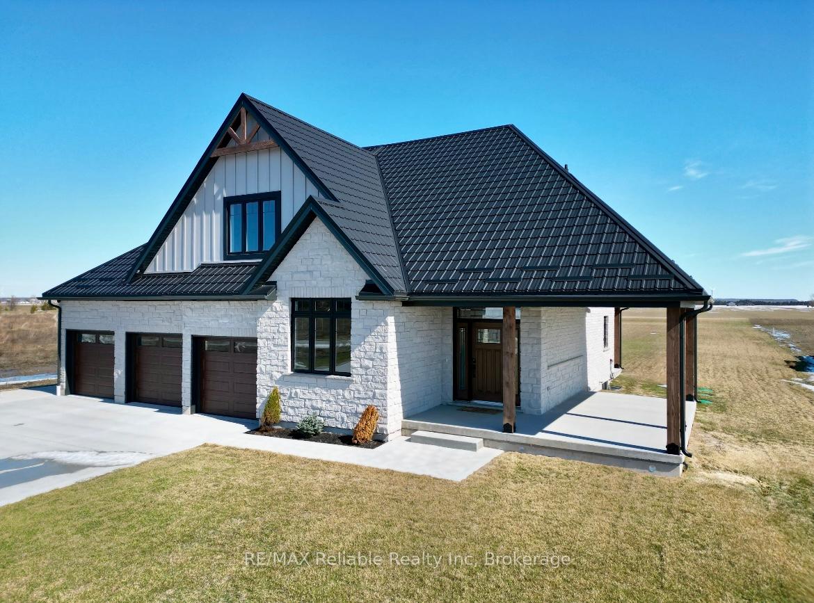 Photo 2 of 73590 Irene Crescent, Bluewater, Hay — HOMEH