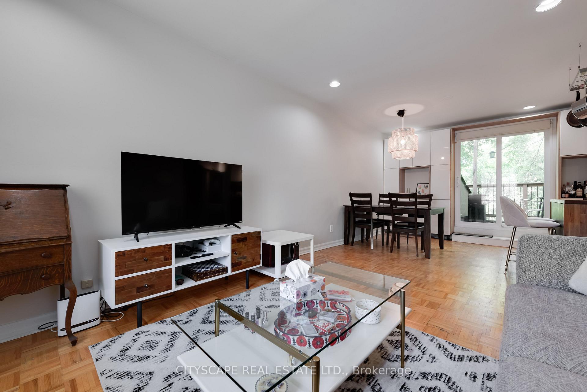 Photo 3 of Unit Upper, 193 Coxwell Avenue, Toronto, Woodbine Corridor — HOMEH