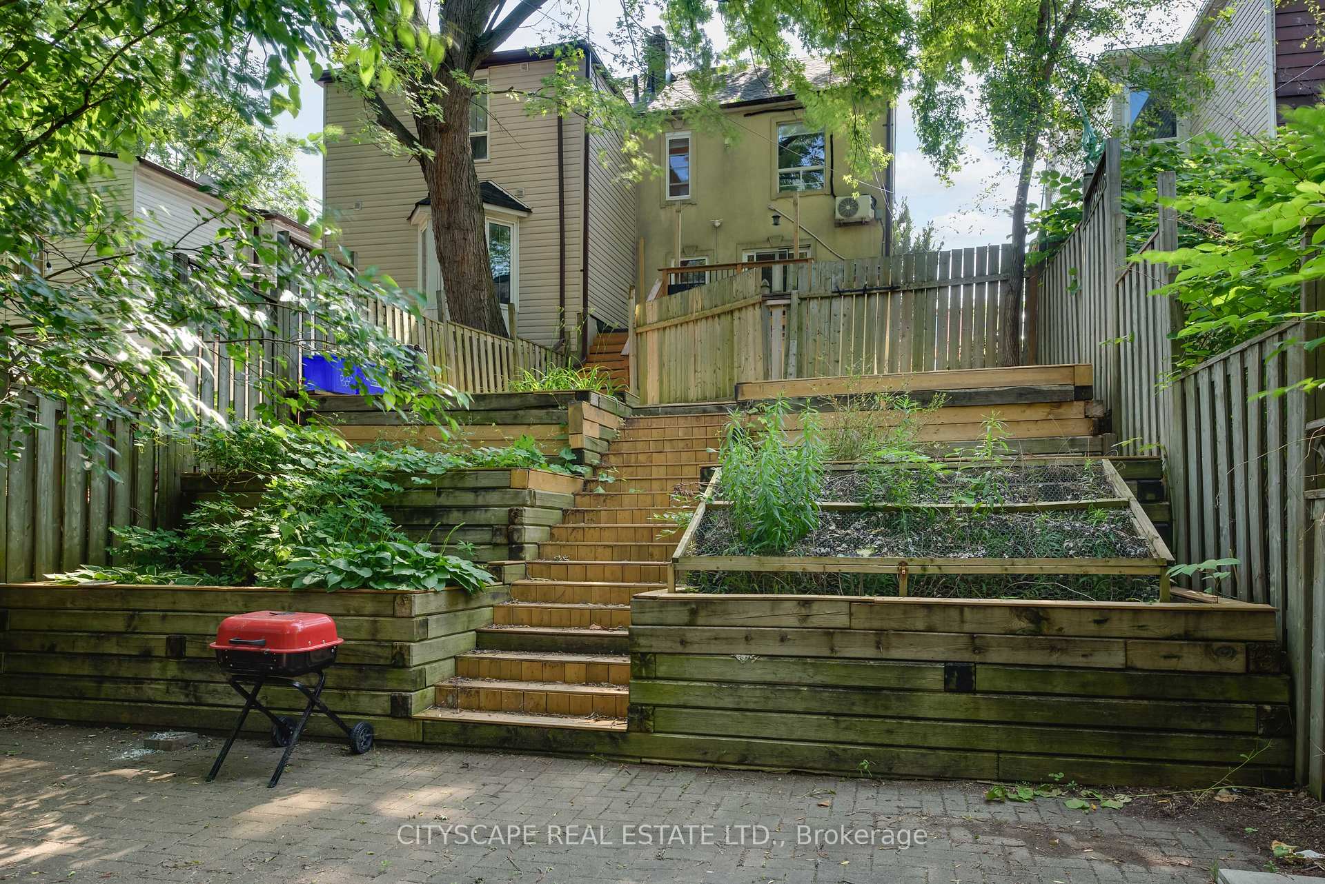 Photo 19 of Unit Upper, 193 Coxwell Avenue, Toronto, Woodbine Corridor — HOMEH