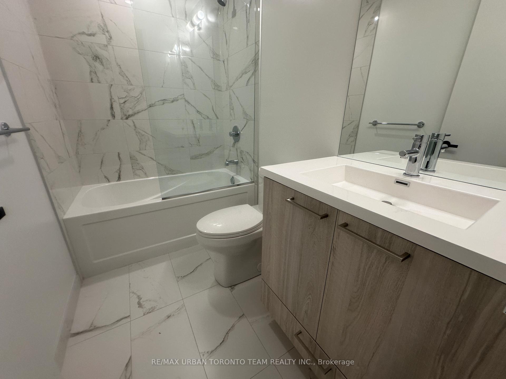 Photo 8 of Unit 4515, 225 Commerce Street W, Vaughan, Vaughan Corporate Centre — HOMEH