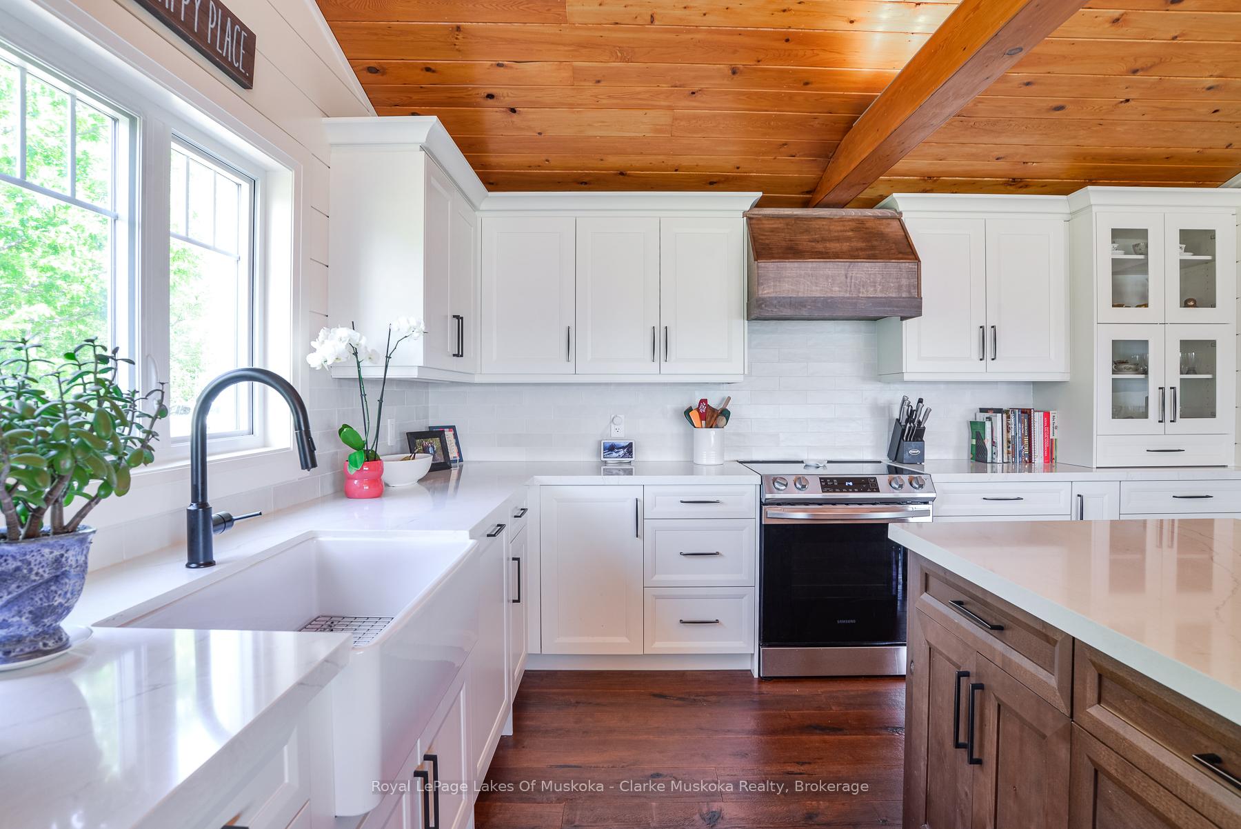 Photo 10 of 21 Ellery Road, Georgian Bay, Baxter — HOMEH