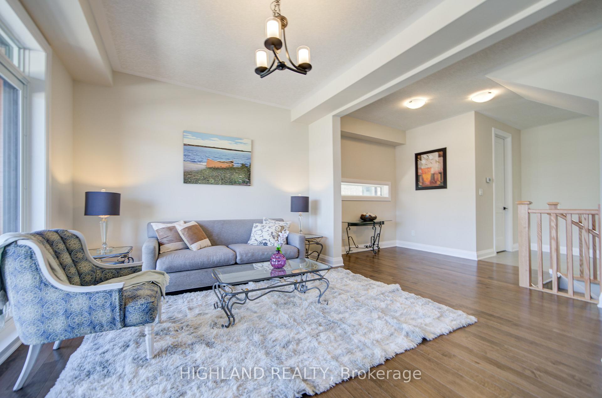 Photo 5 of 565 Balsam Poplar Street, Waterloo, Columbia Forest/Clair Hills — HOMEH