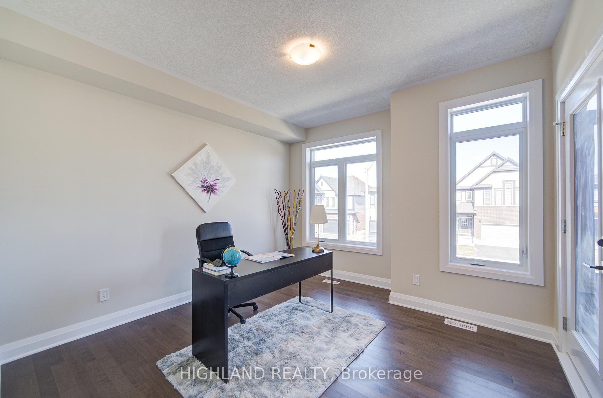 Photo 7 of 565 Balsam Poplar Street, Waterloo, Columbia Forest/Clair Hills — HOMEH