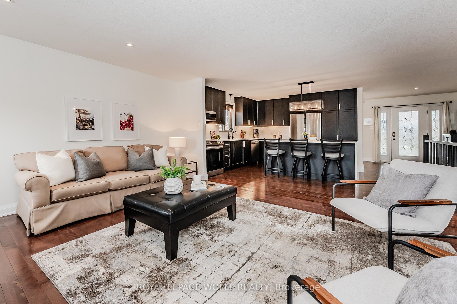 Photo 10 of 37 Mansfield Drive, Brant, Brantford Twp — HOMEH
