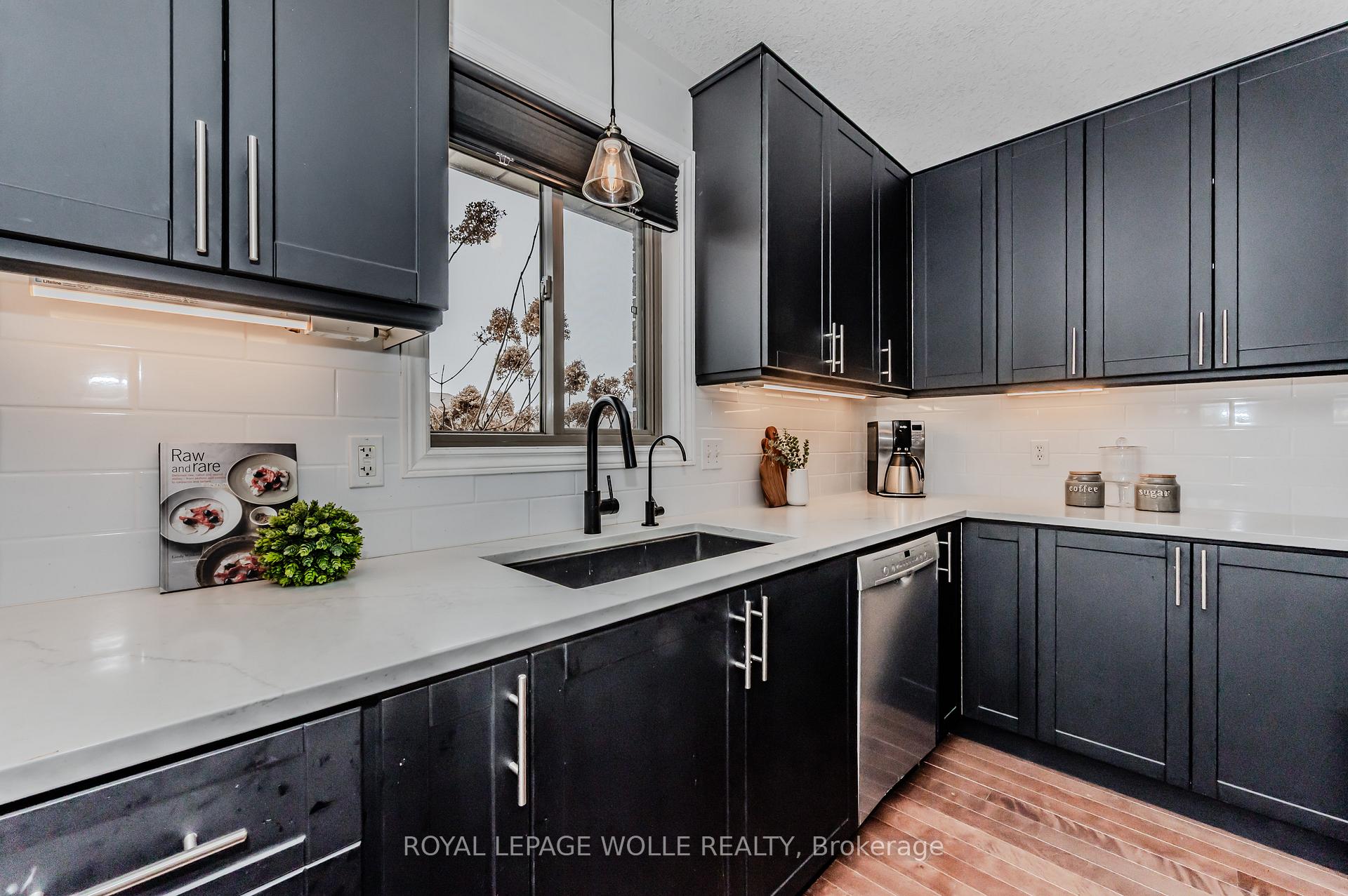 Photo 13 of 37 Mansfield Drive, Brant, Brantford Twp — HOMEH