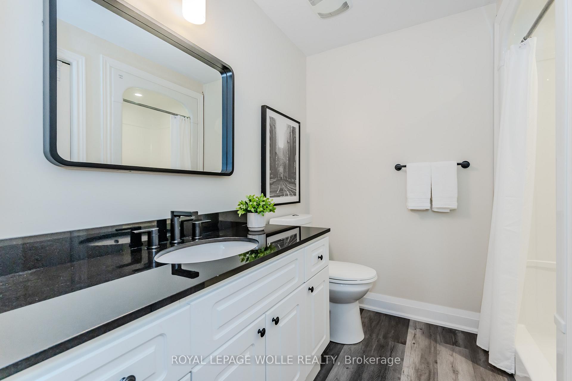 Photo 32 of 37 Mansfield Drive, Brant, Brantford Twp — HOMEH