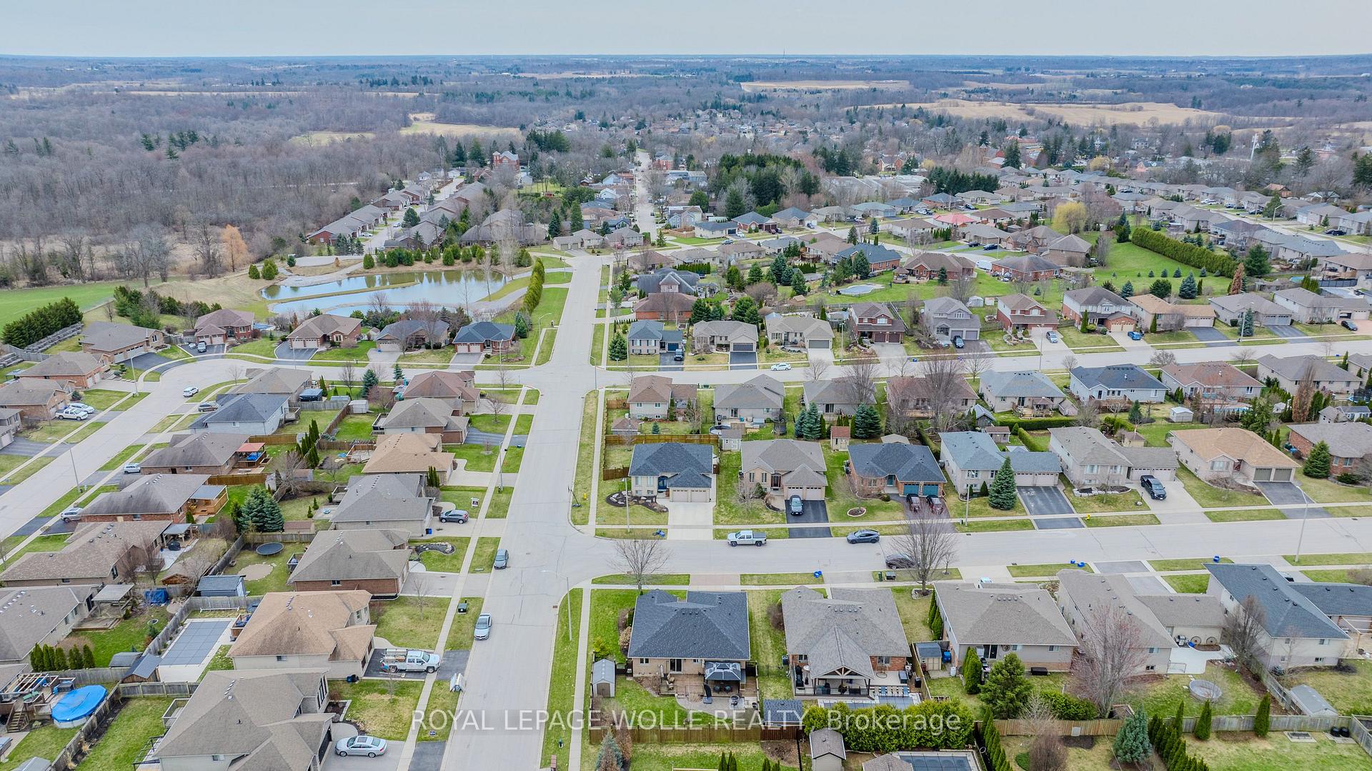 Photo 43 of 37 Mansfield Drive, Brant, Brantford Twp — HOMEH