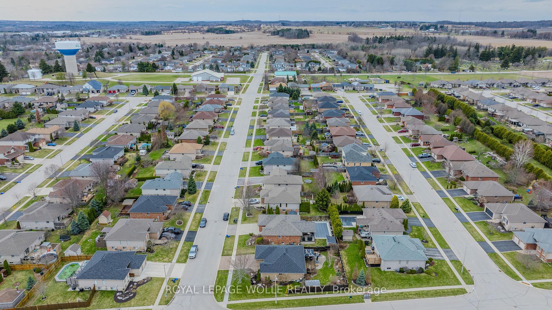 Photo 44 of 37 Mansfield Drive, Brant, Brantford Twp — HOMEH