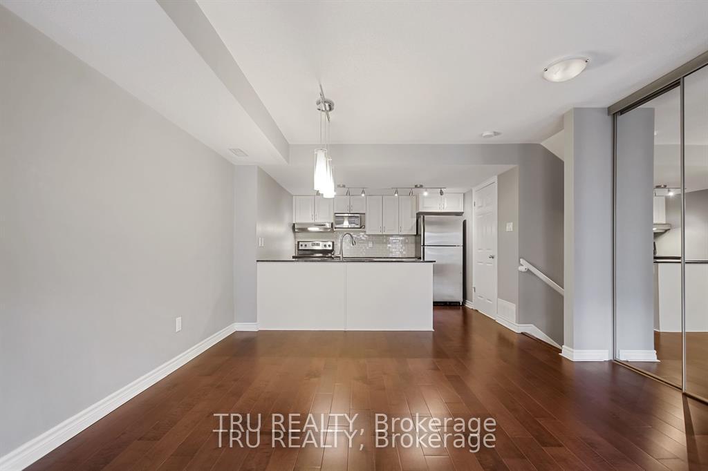Photo 6 of Unit 19, 122 Lindenshade Drive, Ottawa, Barrhaven - Strandherd — HOMEH