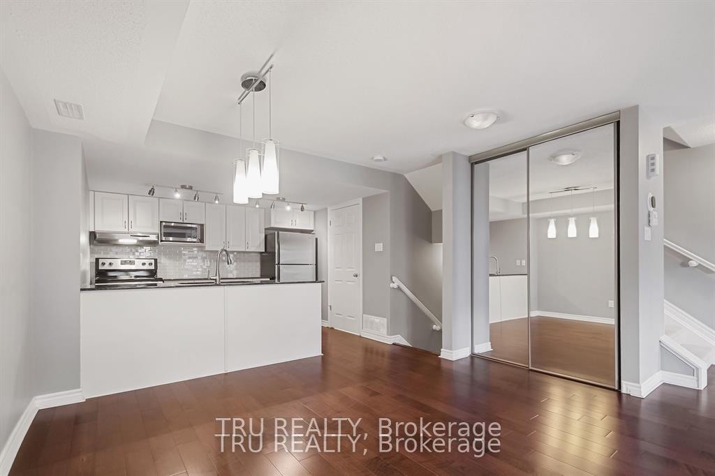 Photo 8 of Unit 19, 122 Lindenshade Drive, Ottawa, Barrhaven - Strandherd — HOMEH