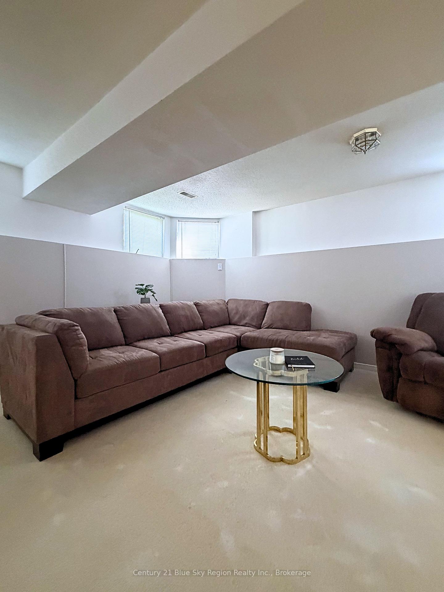 Photo 19 of 170 Cloverbrae Crescent, North Bay, Ferris — HOMEH
