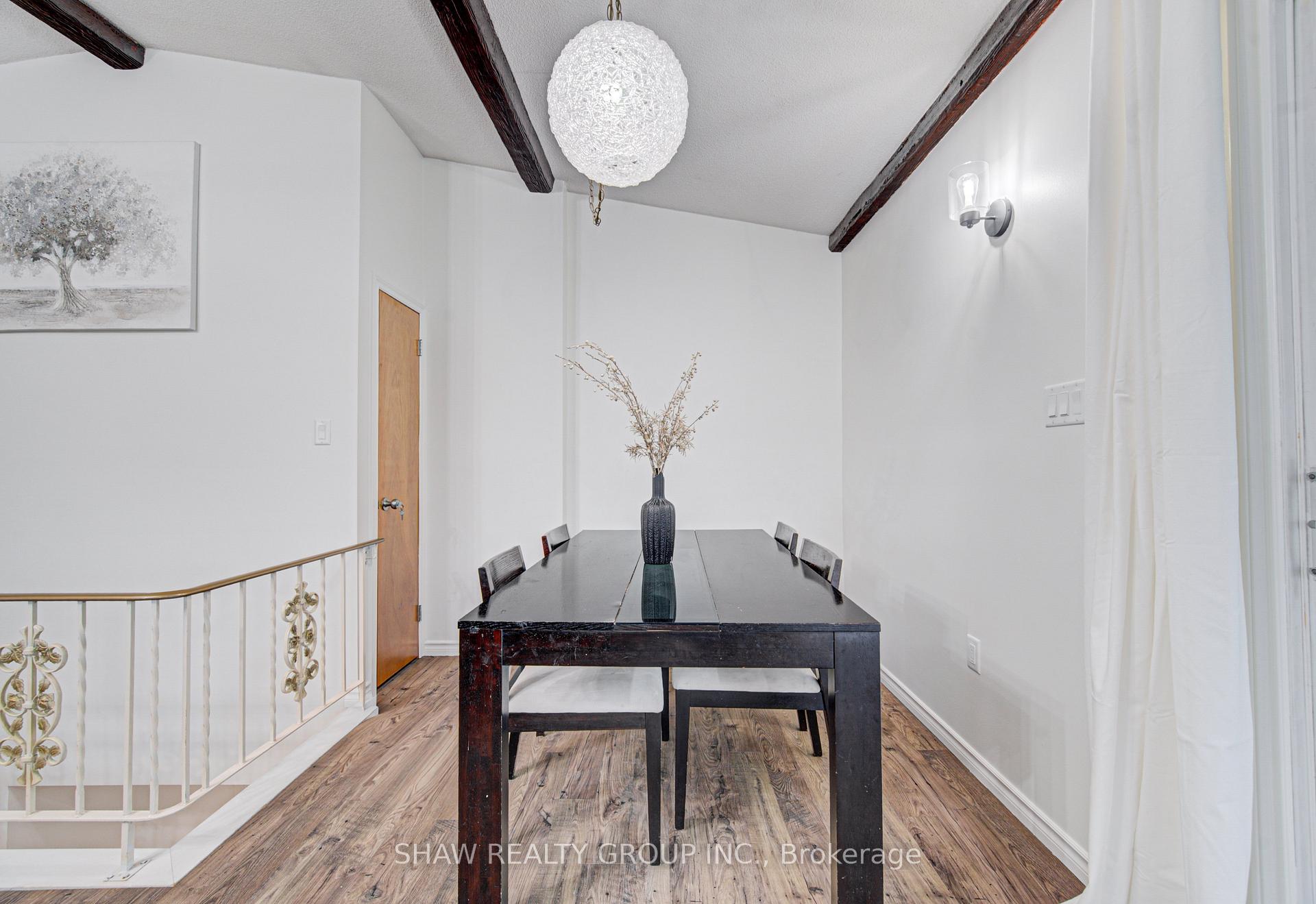 Photo 8 of 128 Pollock Avenue, Cambridge, Alison — HOMEH
