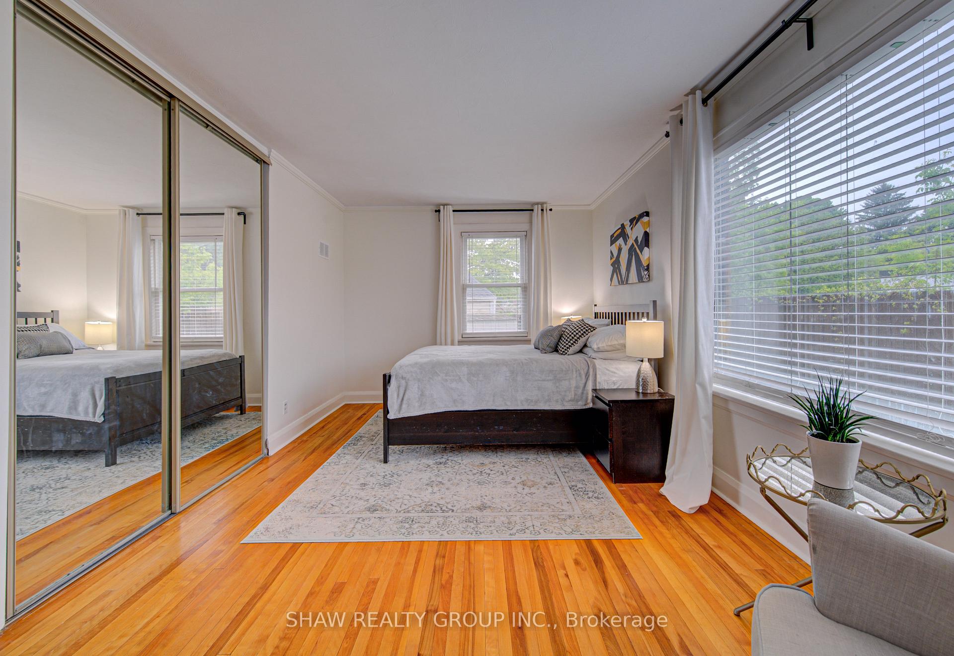 Photo 13 of 128 Pollock Avenue, Cambridge, Alison — HOMEH
