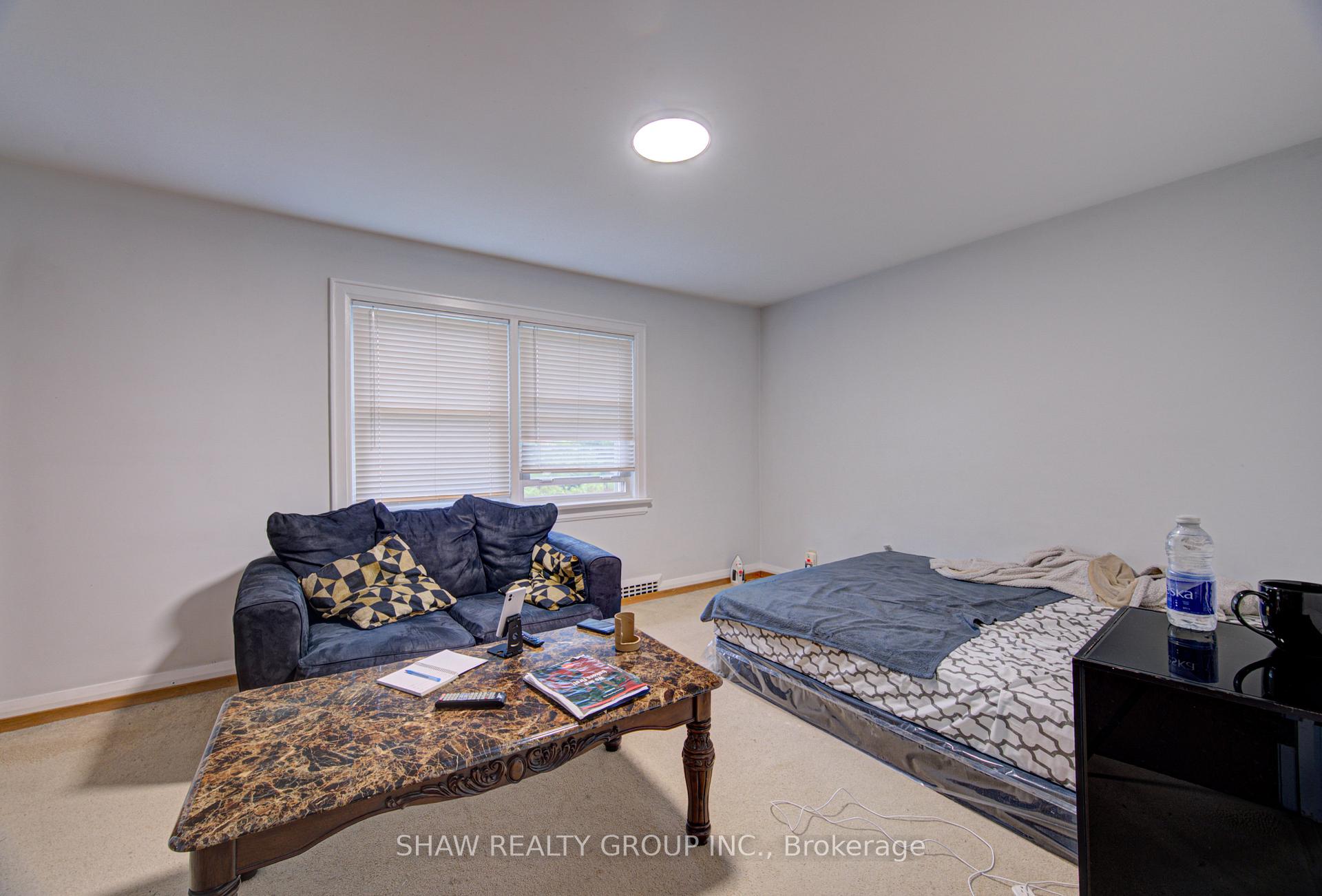 Photo 22 of 128 Pollock Avenue, Cambridge, Alison — HOMEH