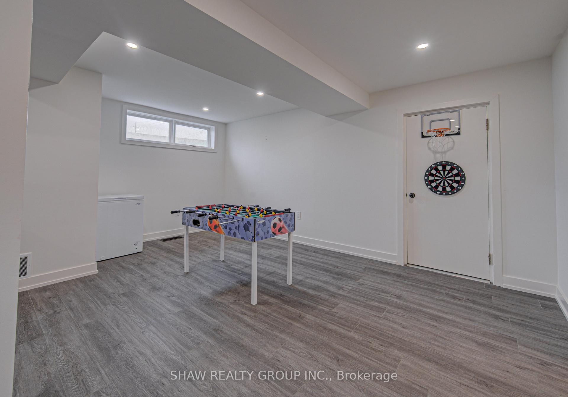 Photo 31 of 128 Pollock Avenue, Cambridge, Alison — HOMEH