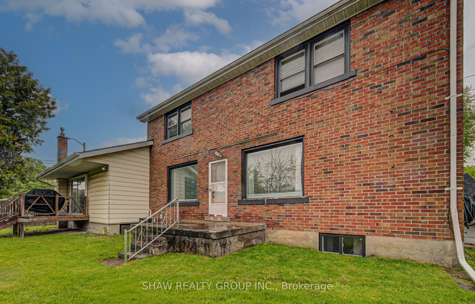 Photo 46 of 128 Pollock Avenue, Cambridge, Alison — HOMEH