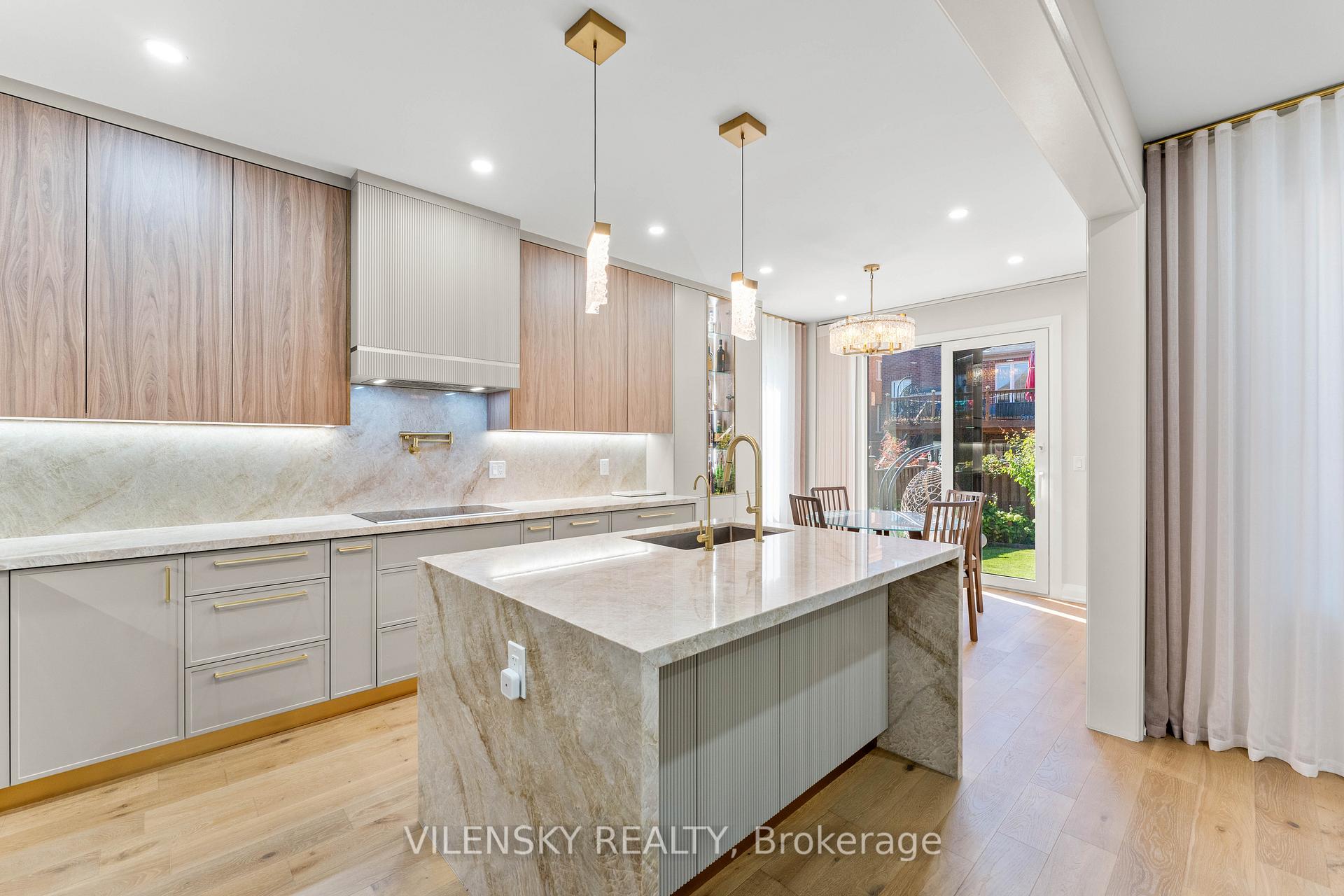 Photo 6 of 68 Alex Black Street, Vaughan, Patterson — HOMEH
