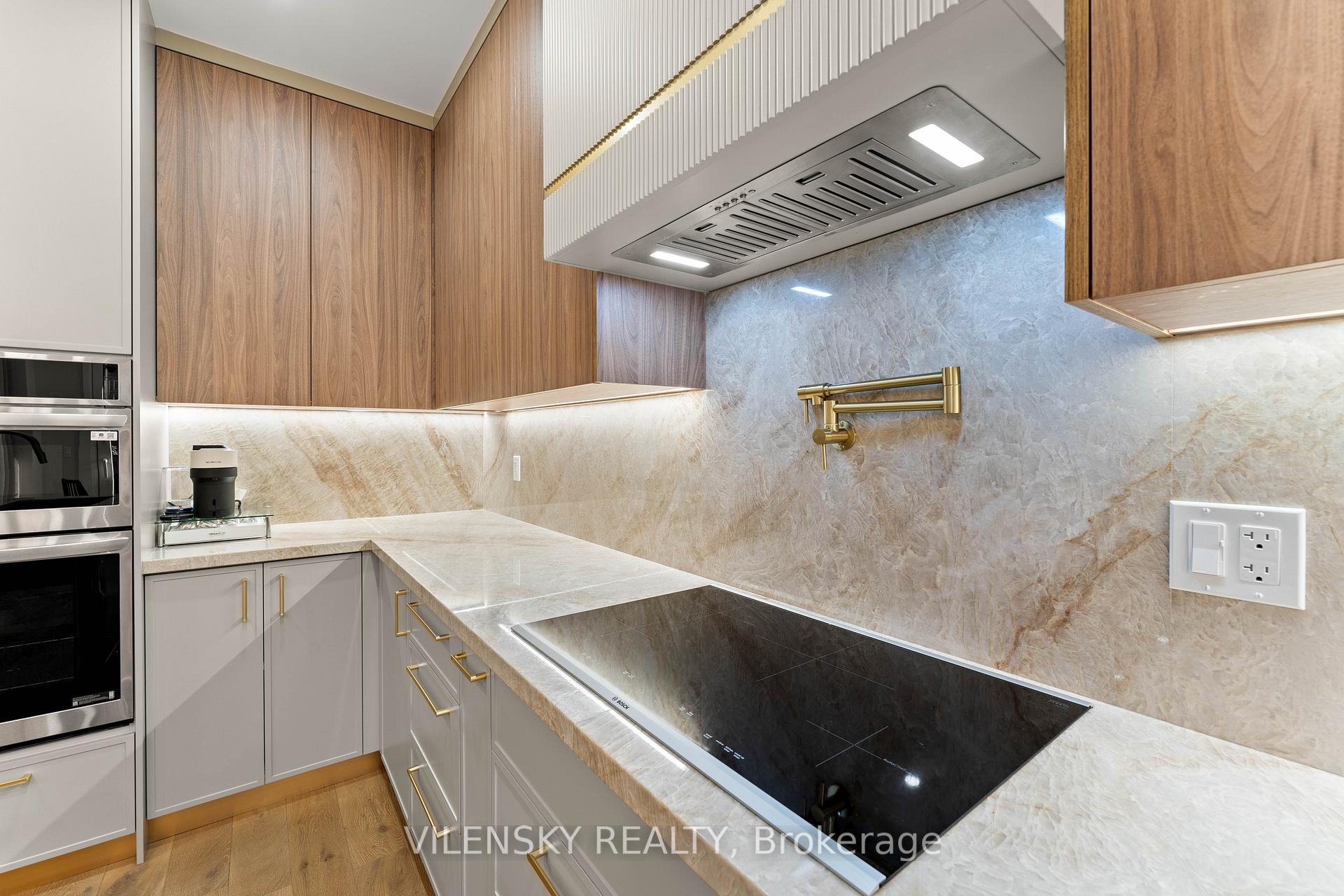 Photo 12 of 68 Alex Black Street, Vaughan, Patterson — HOMEH