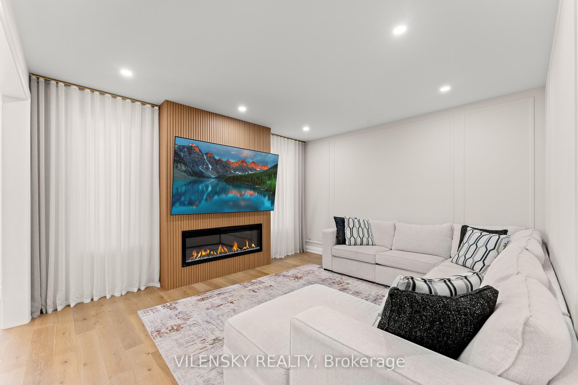 Photo 15 of 68 Alex Black Street, Vaughan, Patterson — HOMEH