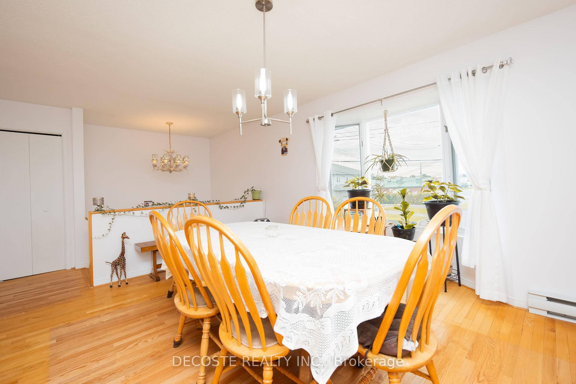 Photo 6 of 87 Tonia Street, North Glengarry, Alexandria — HOMEH