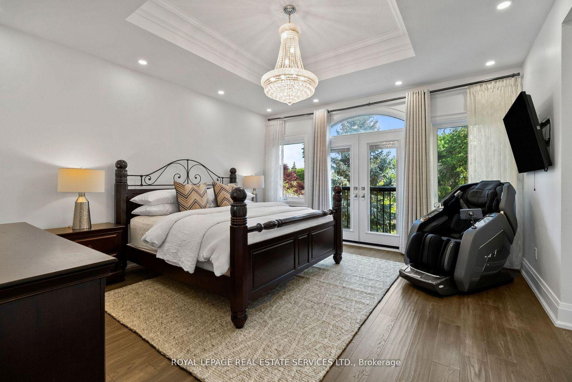 Photo 21 of 5 Kirk Bradden Road W, Etobicoke, Stonegate-Queensway — HOMEH