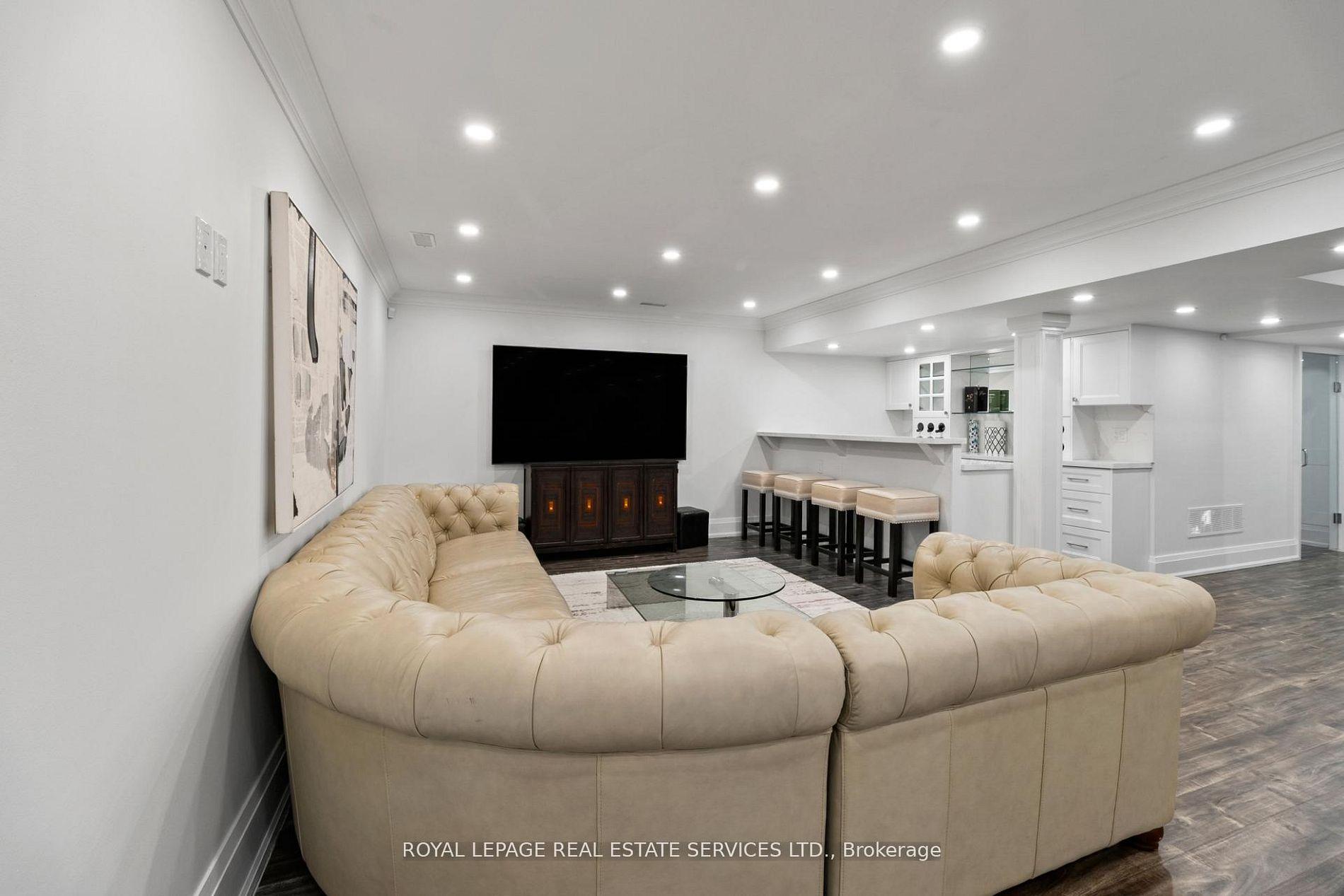 Photo 33 of 5 Kirk Bradden Road W, Etobicoke, Stonegate-Queensway — HOMEH