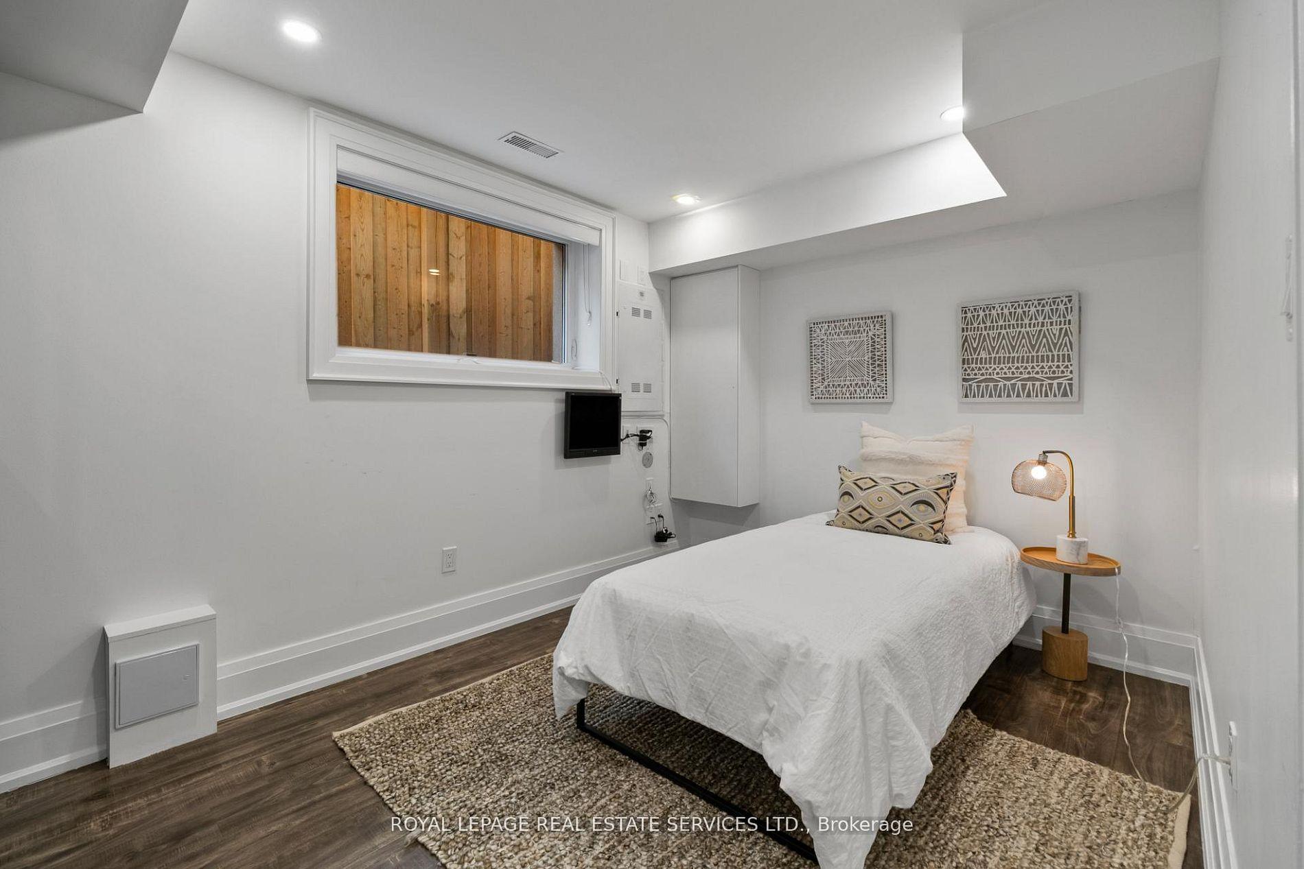 Photo 37 of 5 Kirk Bradden Road W, Etobicoke, Stonegate-Queensway — HOMEH