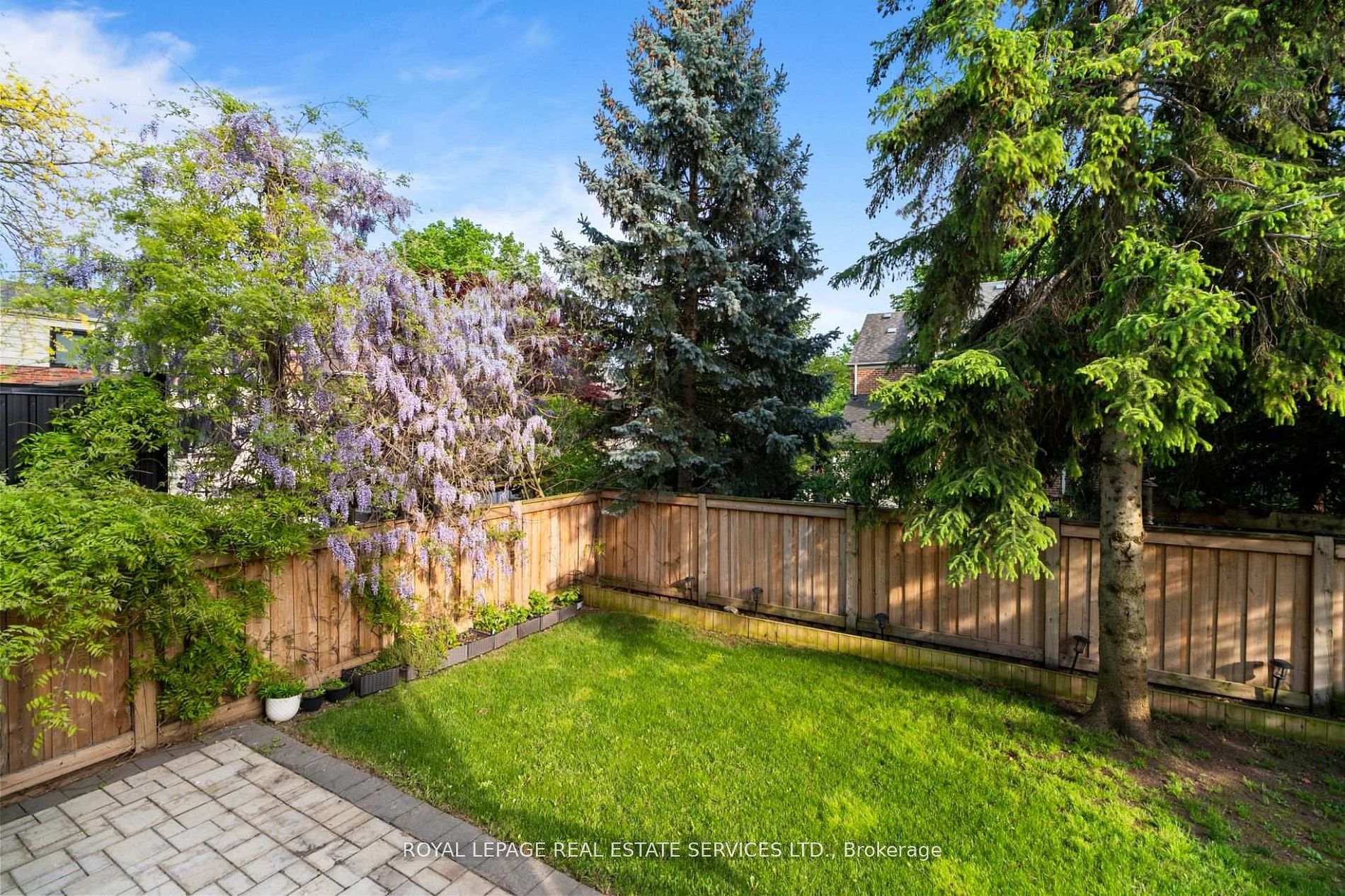 Photo 39 of 5 Kirk Bradden Road W, Etobicoke, Stonegate-Queensway — HOMEH