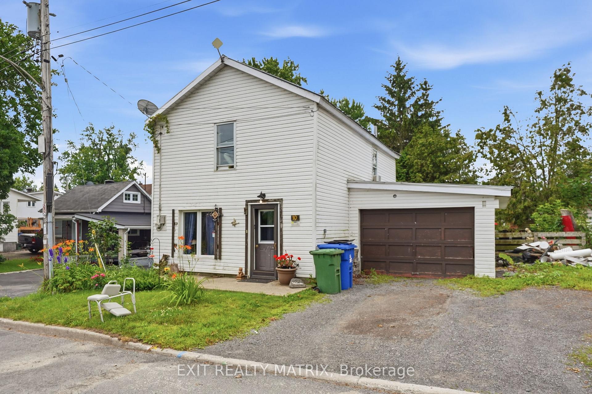 Photo 2 of 10 Peter Street, Champlain, L'Orignal — HOMEH