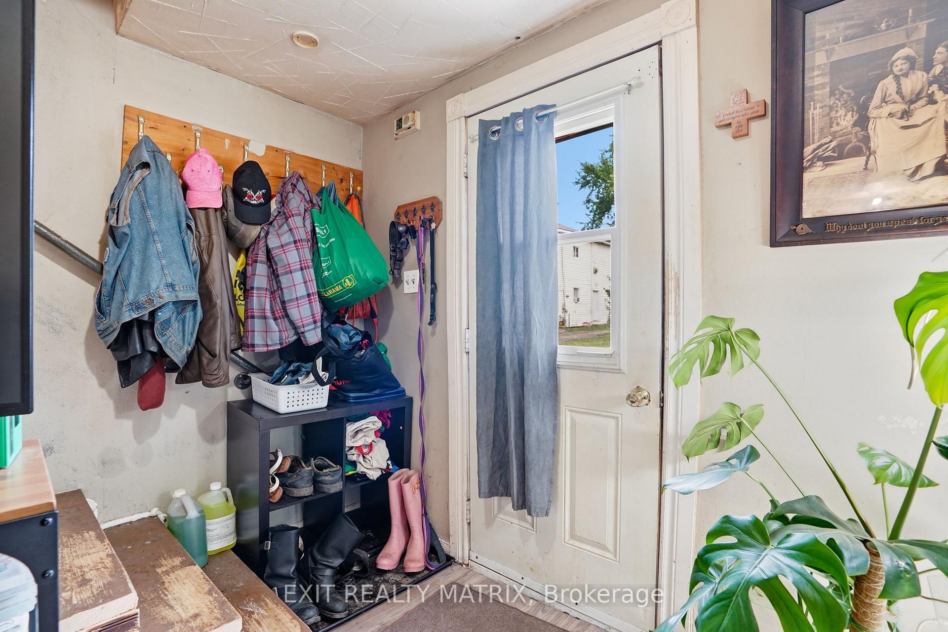 Photo 4 of 10 Peter Street, Champlain, L'Orignal — HOMEH