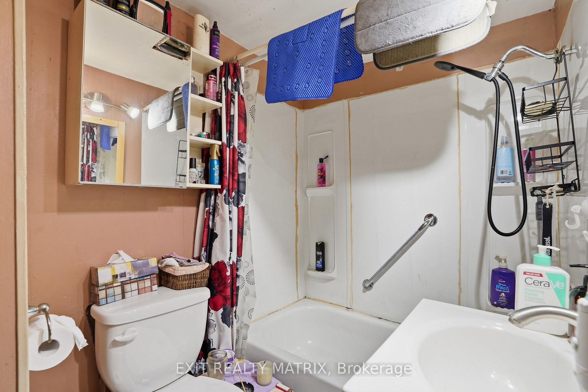 Photo 17 of 10 Peter Street, Champlain, L'Orignal — HOMEH