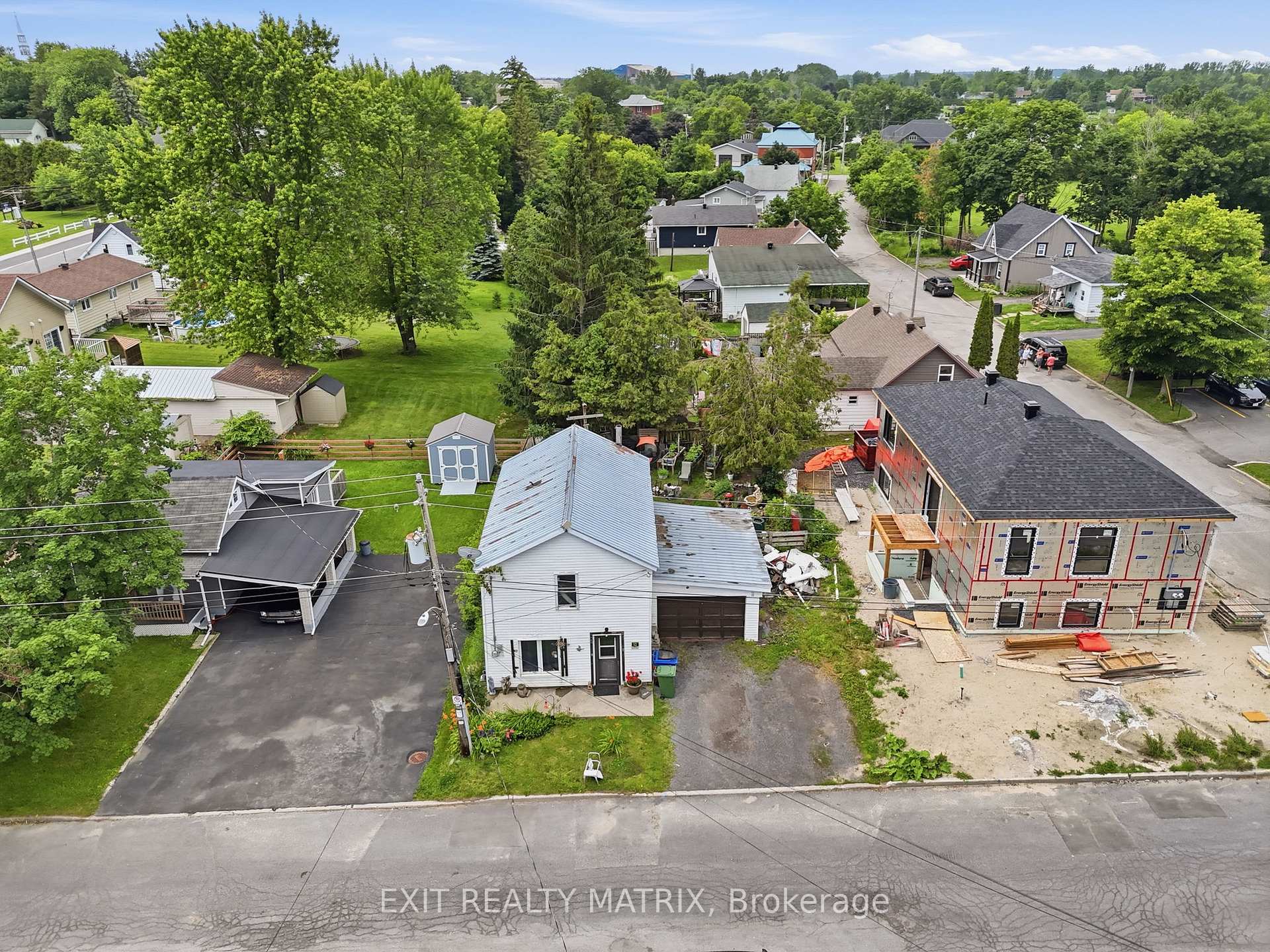 Photo 24 of 10 Peter Street, Champlain, L'Orignal — HOMEH