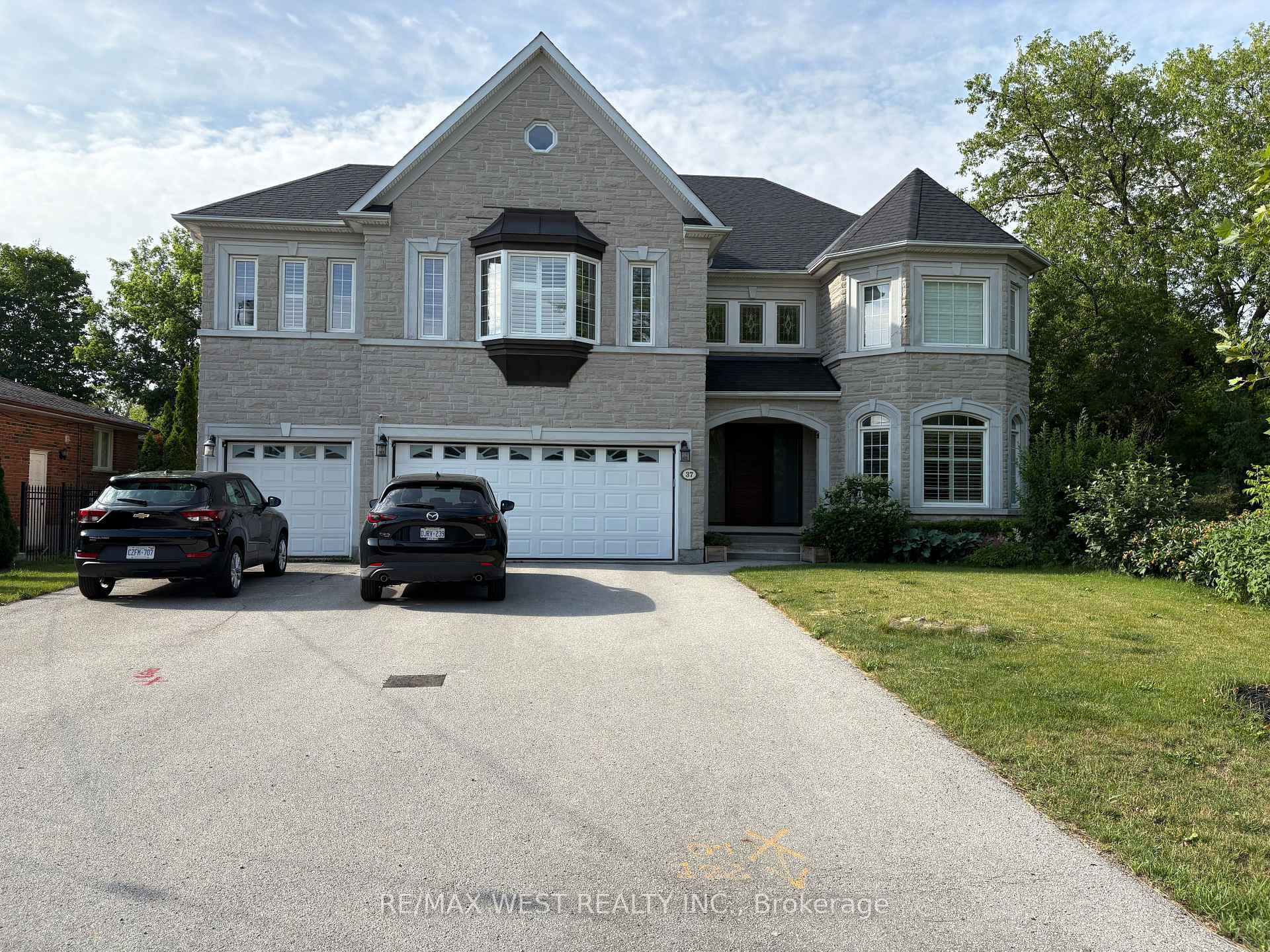 Photo of 37 Maple Grove Avenue
