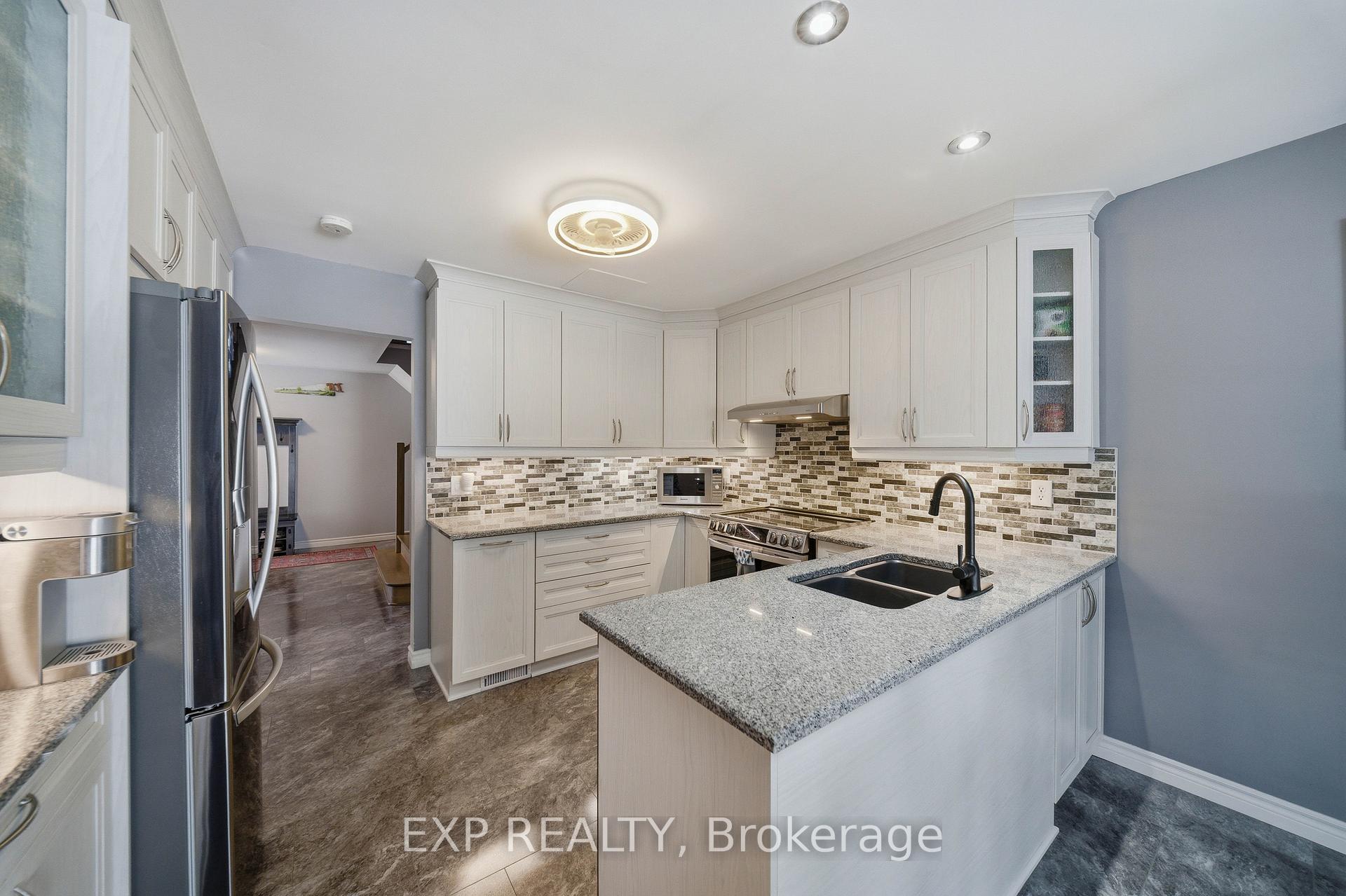 Photo 13 of 129 Pimprenelle Terrace, Ottawa, Queenswood Heights South — HOMEH
