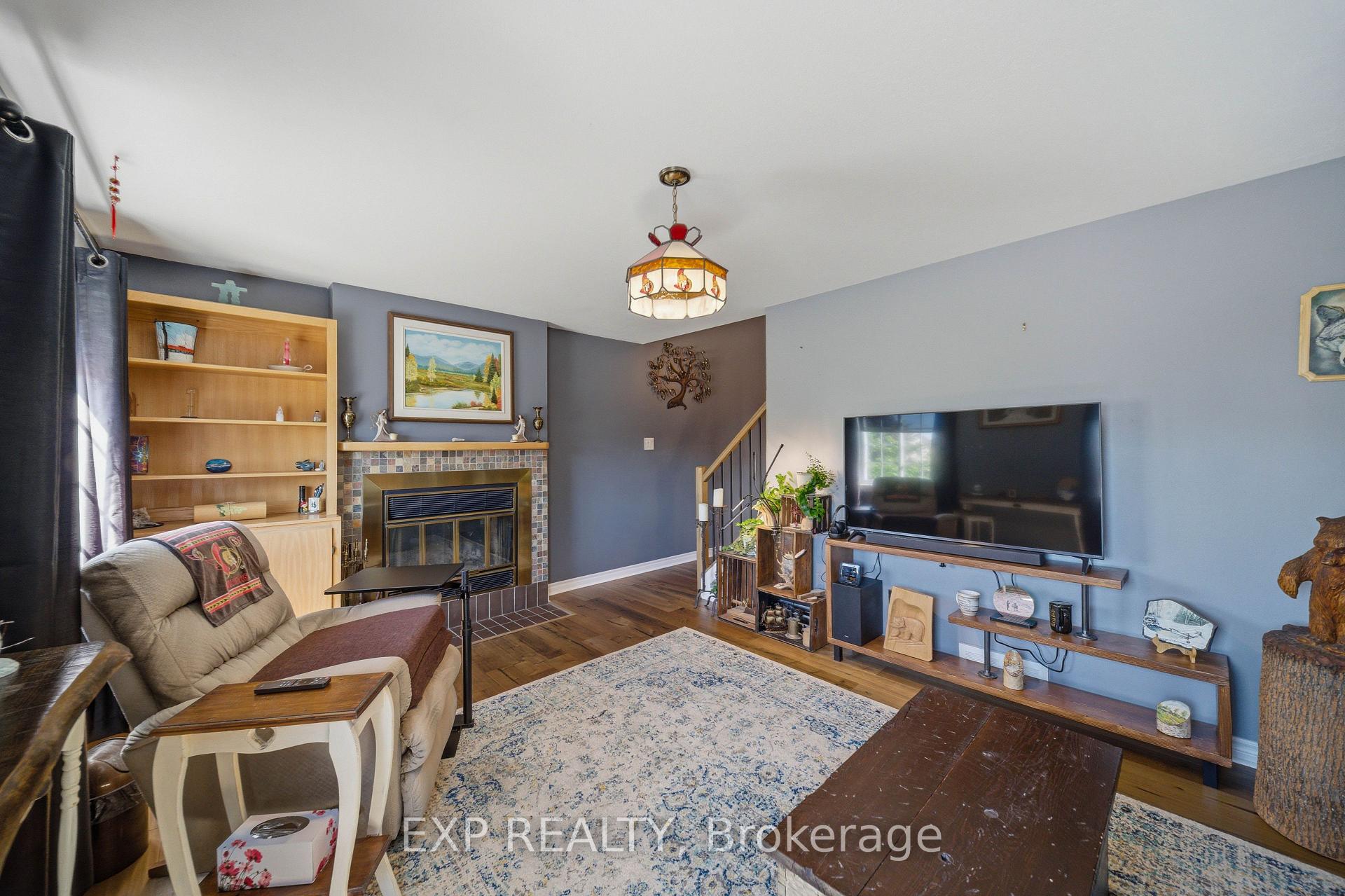 Photo 18 of 129 Pimprenelle Terrace, Ottawa, Queenswood Heights South — HOMEH