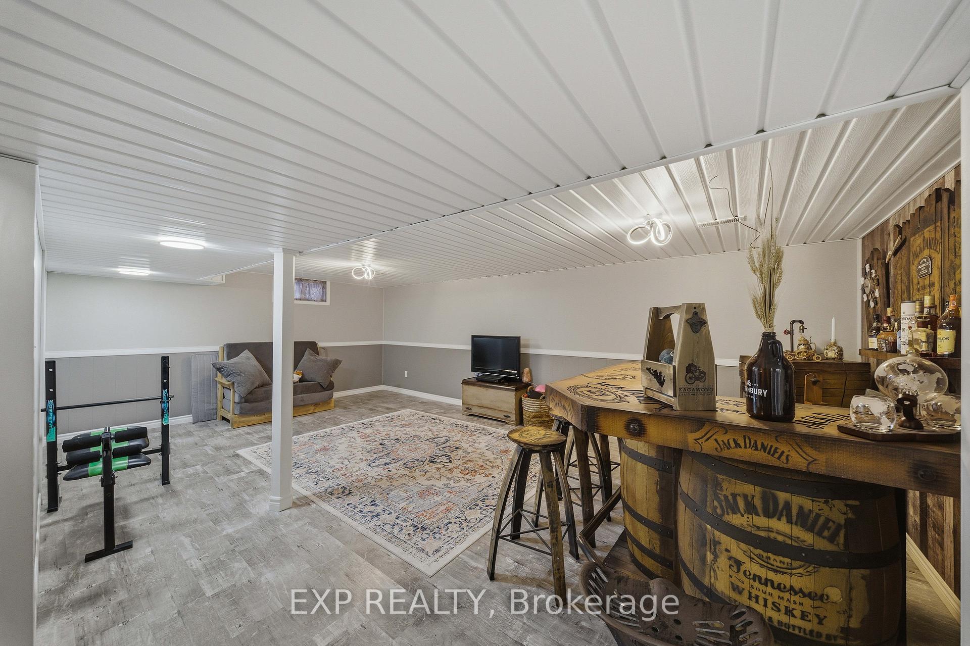 Photo 29 of 129 Pimprenelle Terrace, Ottawa, Queenswood Heights South — HOMEH