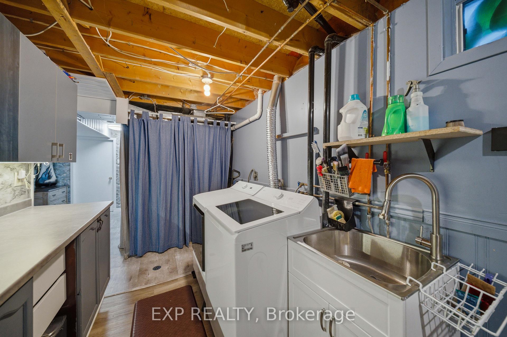 Photo 33 of 129 Pimprenelle Terrace, Ottawa, Queenswood Heights South — HOMEH